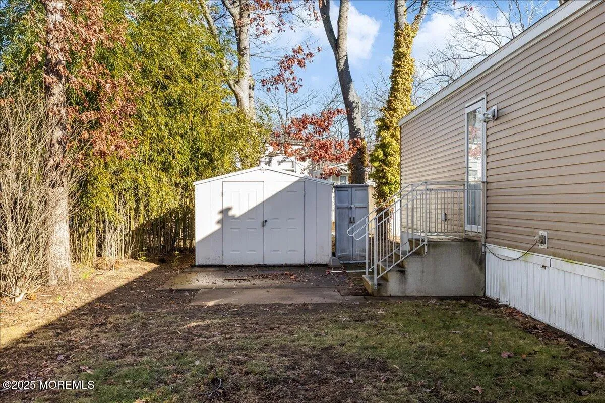 Toms River, New Jersey 08755, United States, 2 Bedrooms Bedrooms, ,1 BathroomBathrooms,Residential,Pending,23432