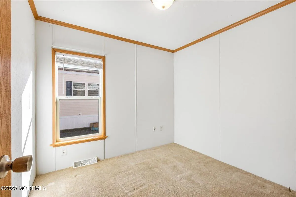 Toms River, New Jersey 08755, United States, 2 Bedrooms Bedrooms, ,1 BathroomBathrooms,Residential,Pending,23432