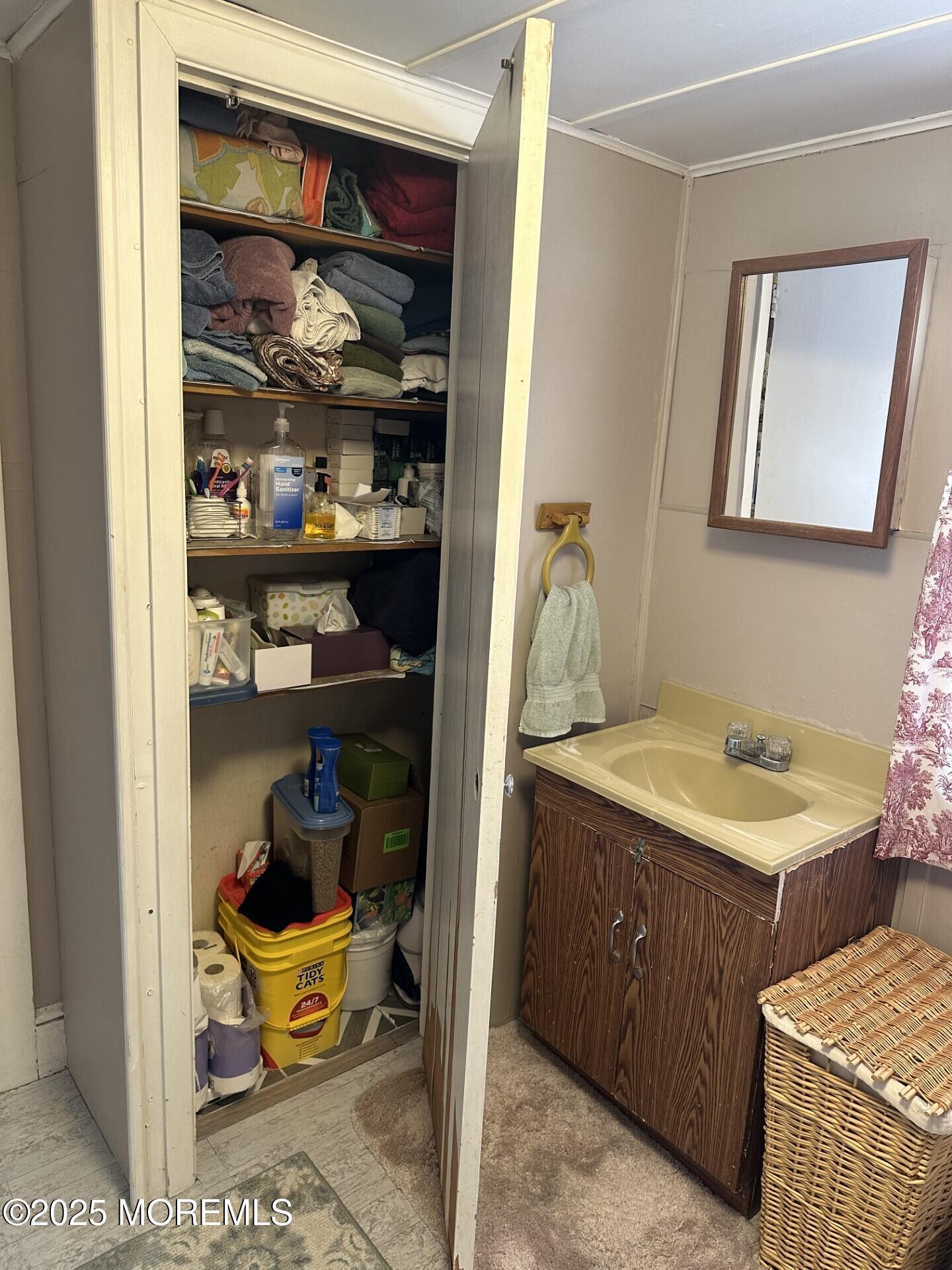 228 N Green Street, Tuckerton, New Jersey image 36