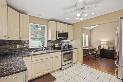 Photo of 21 Fairway Drive, Toms River, NJ 08753 (MLS # 22626712)
