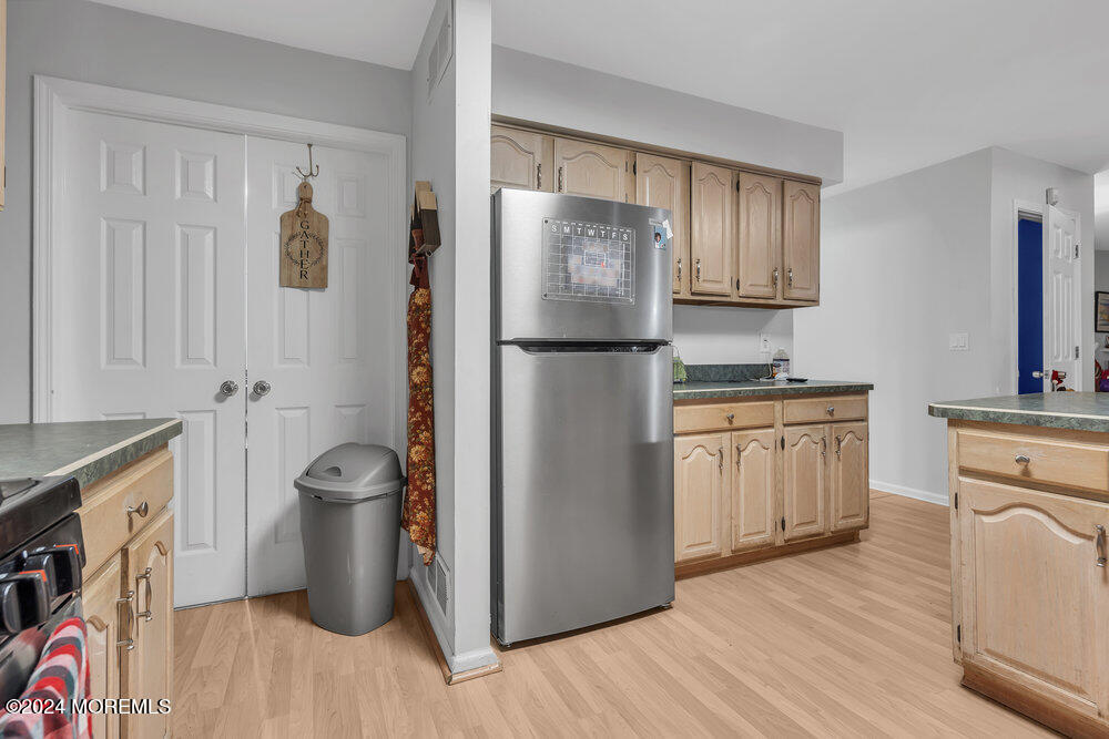 128 Mapletree Road, Toms River, New Jersey image 16