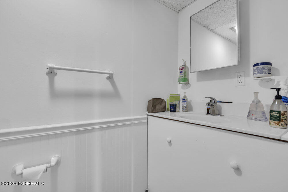 128 Mapletree Road, Toms River, New Jersey image 37