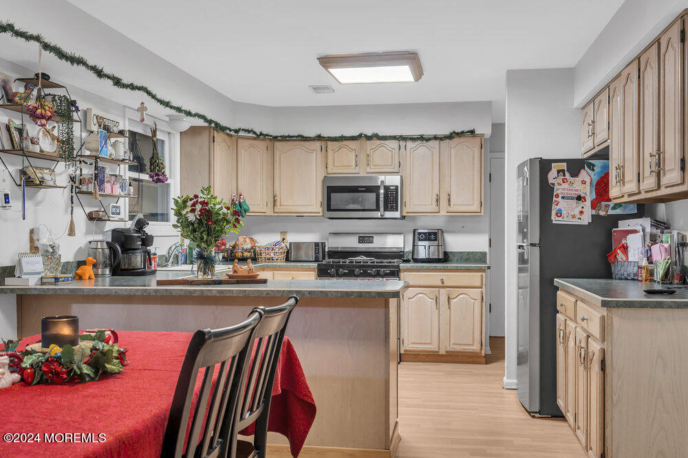128 Mapletree Road, Toms River, New Jersey image 12