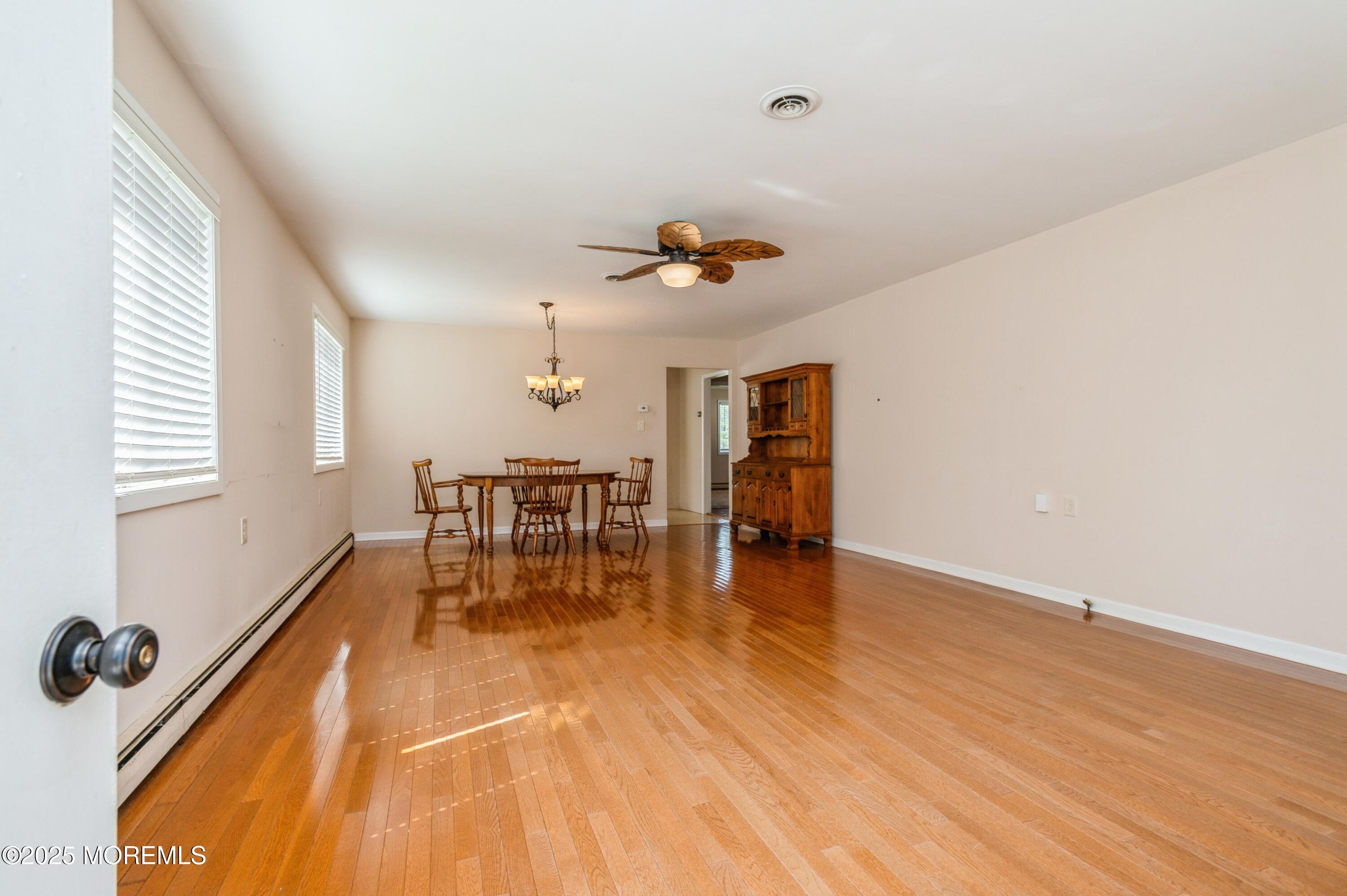 821 Jamaica Boulevard, Toms River, New Jersey image 4