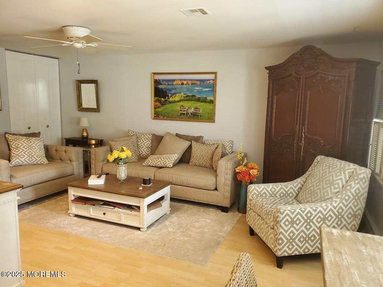 642 Plymouth Drive #B, Lakewood, New Jersey image 14