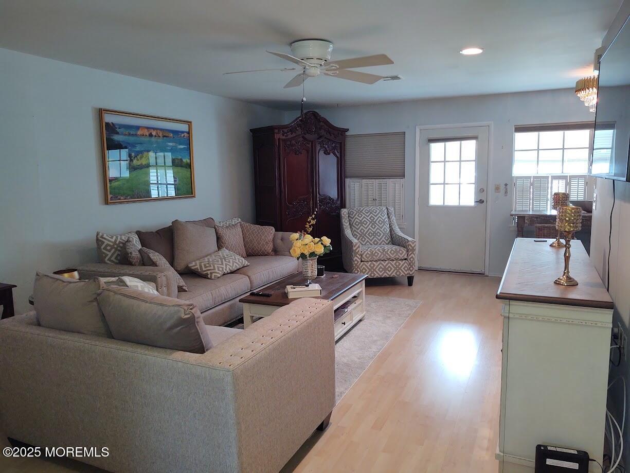 642 Plymouth Drive #B, Lakewood, New Jersey image 16