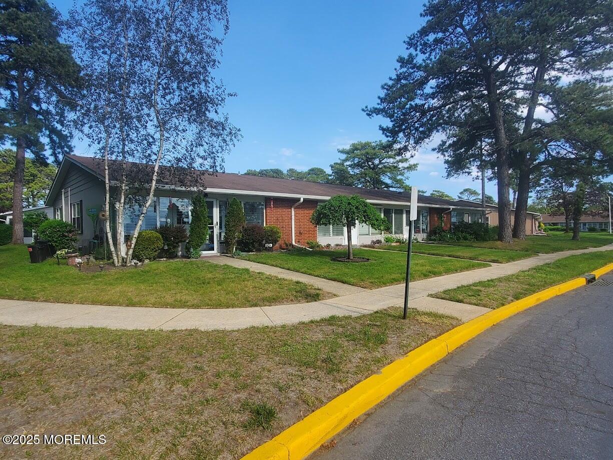 642 Plymouth Drive #B, Lakewood, New Jersey image 2