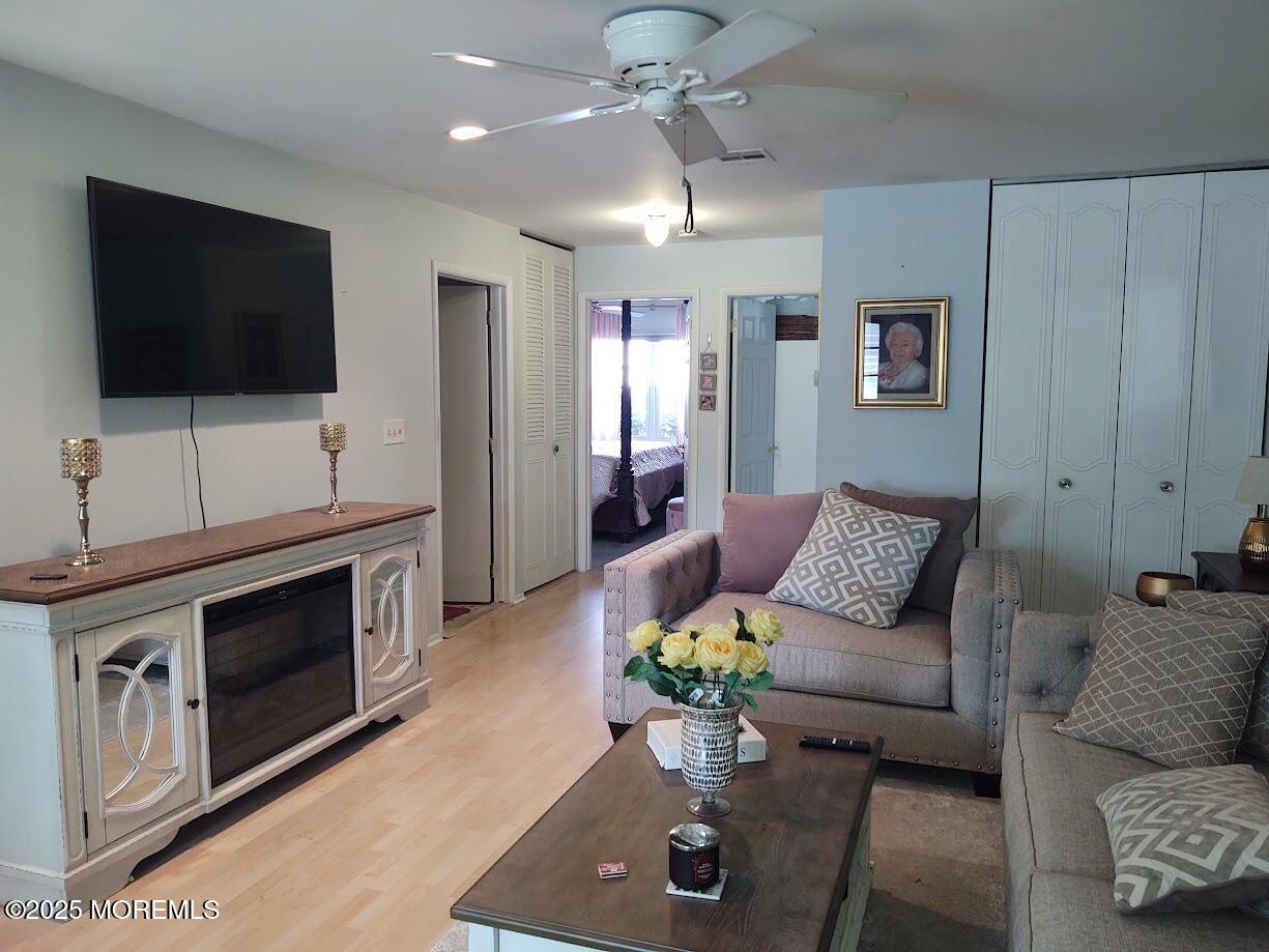 642 Plymouth Drive #B, Lakewood, New Jersey image 13