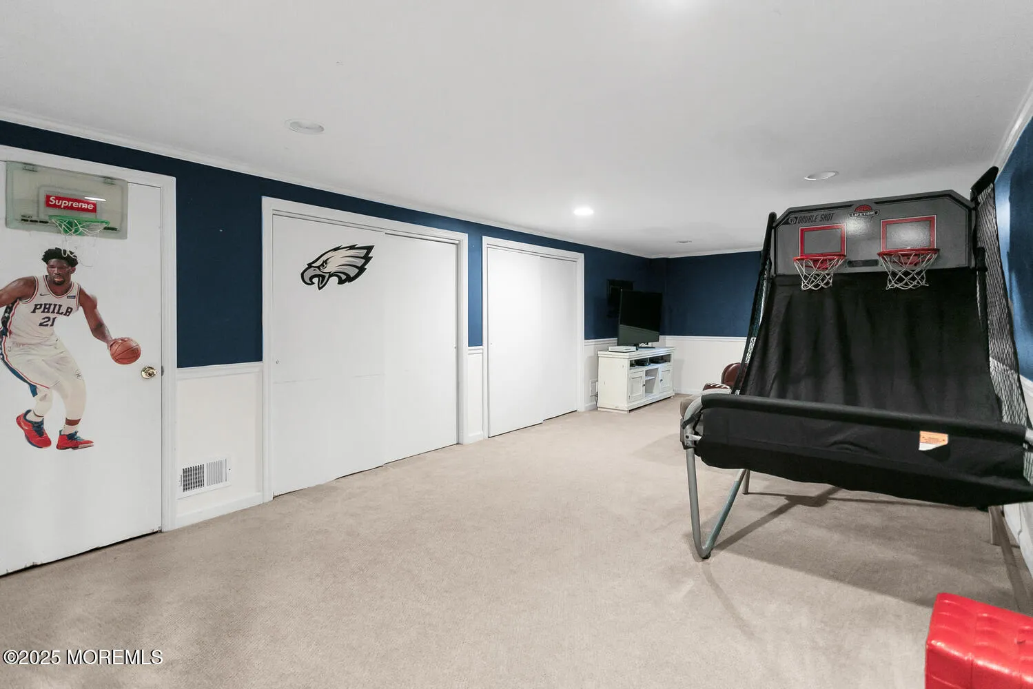 Lincroft, New Jersey 07738, United States, 5 Bedrooms Bedrooms, ,3 BathroomsBathrooms,Residential,Active,188384