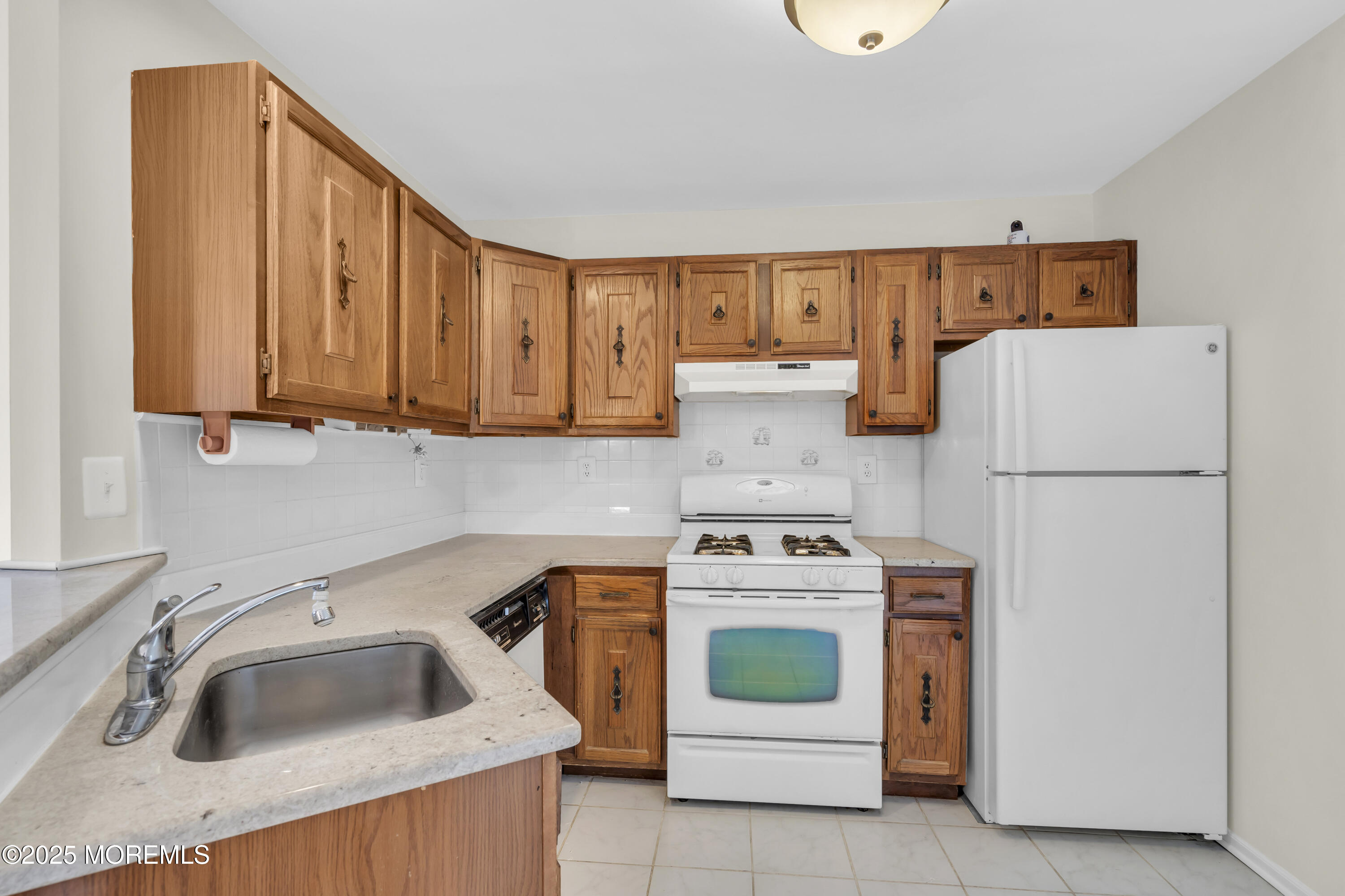 113 Lareine Avenue #102, Bradley Beach, New Jersey image 15
