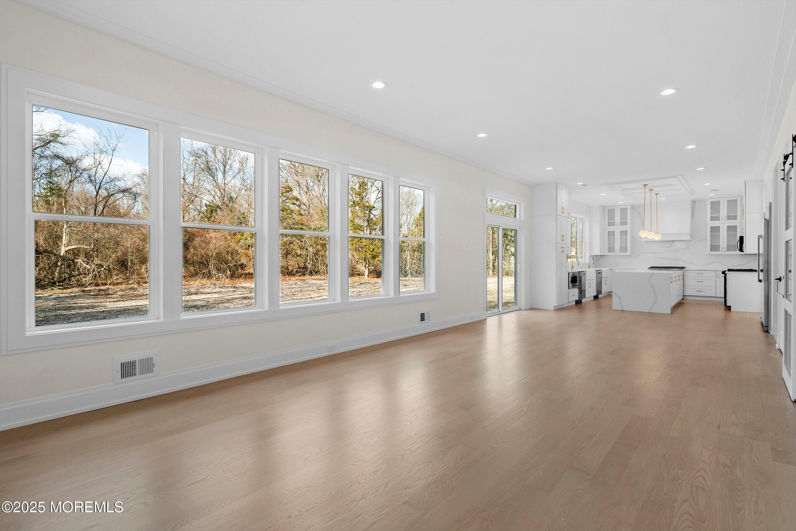 1656 N Bay Avenue, Toms River, New Jersey image 13