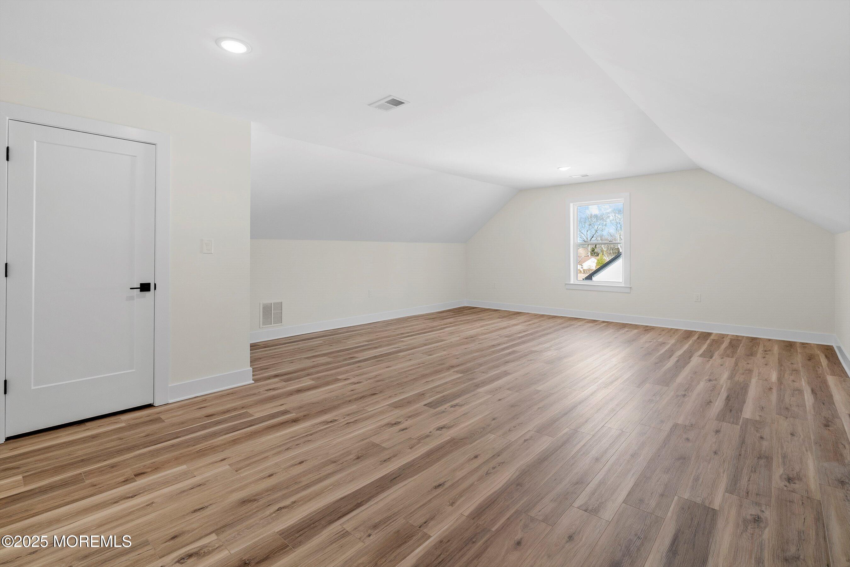 1656 N Bay Avenue, Toms River, New Jersey image 24