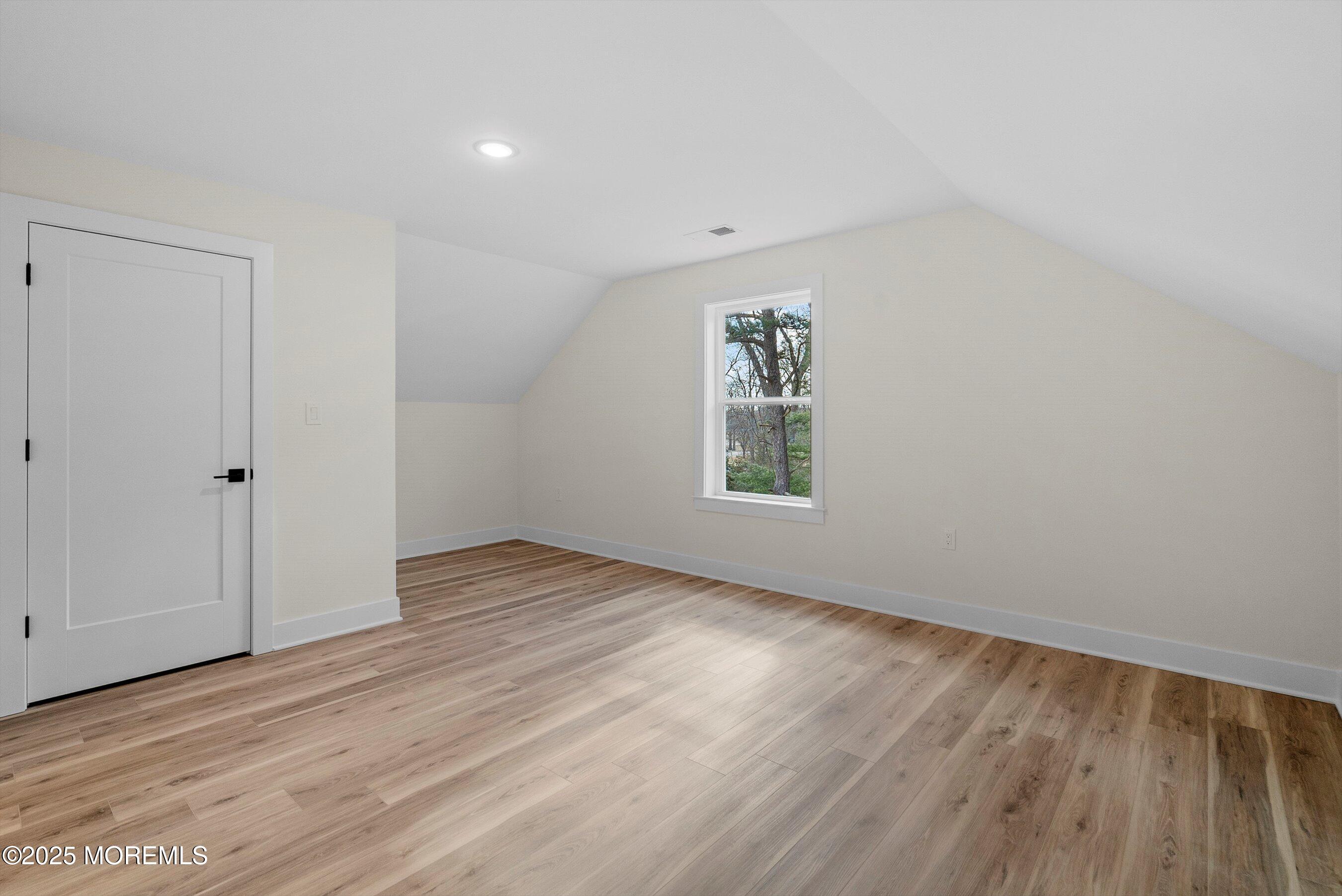1656 N Bay Avenue, Toms River, New Jersey image 26