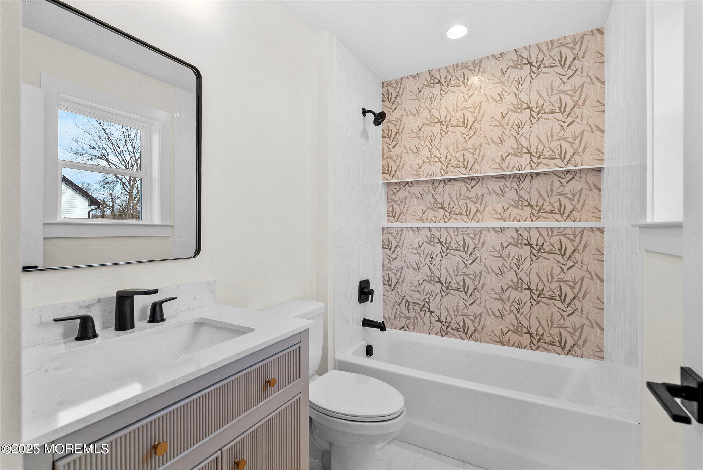 1656 N Bay Avenue, Toms River, New Jersey image 22