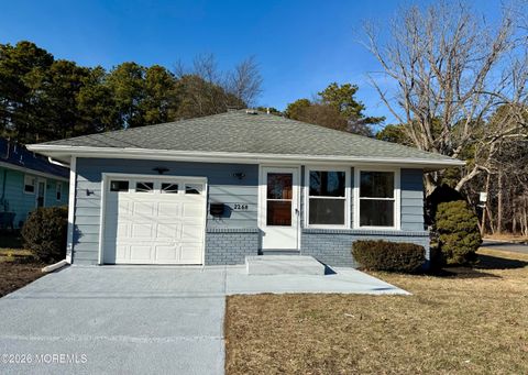 Photo of 2268 Mount Hood Lane, Toms River, NJ 08753 (MLS # 22601592)