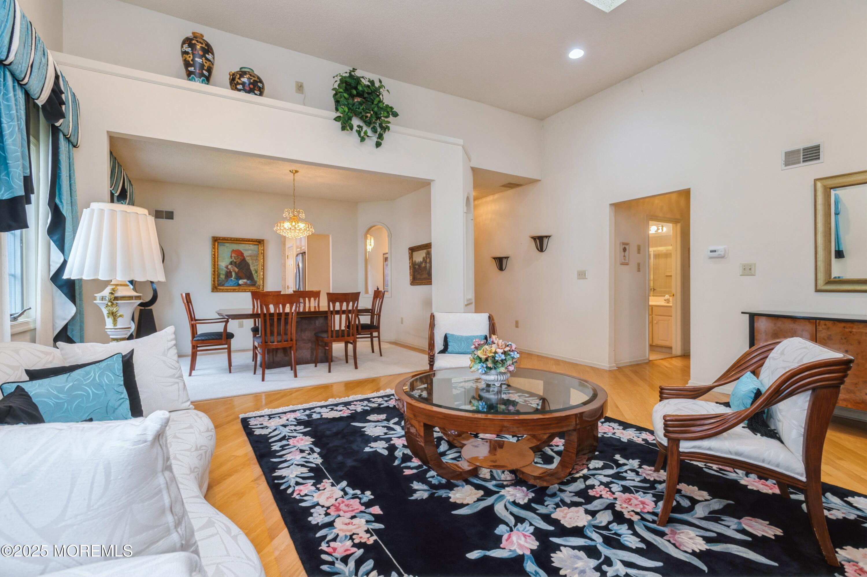 99 Leeds Lane, Monroe Township, New Jersey image 6
