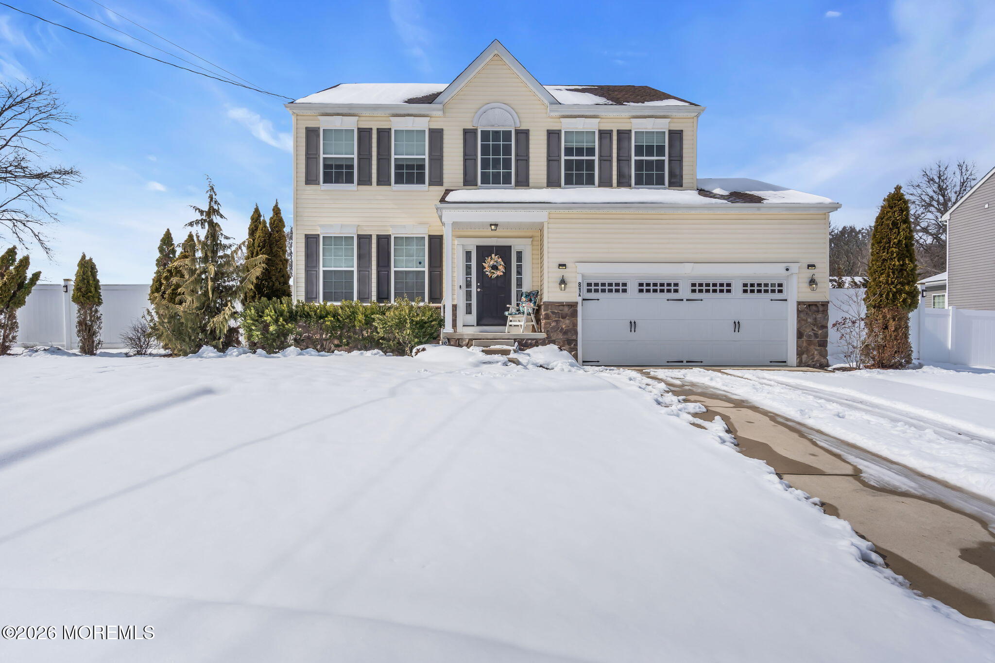 81 N Locust Avenue A