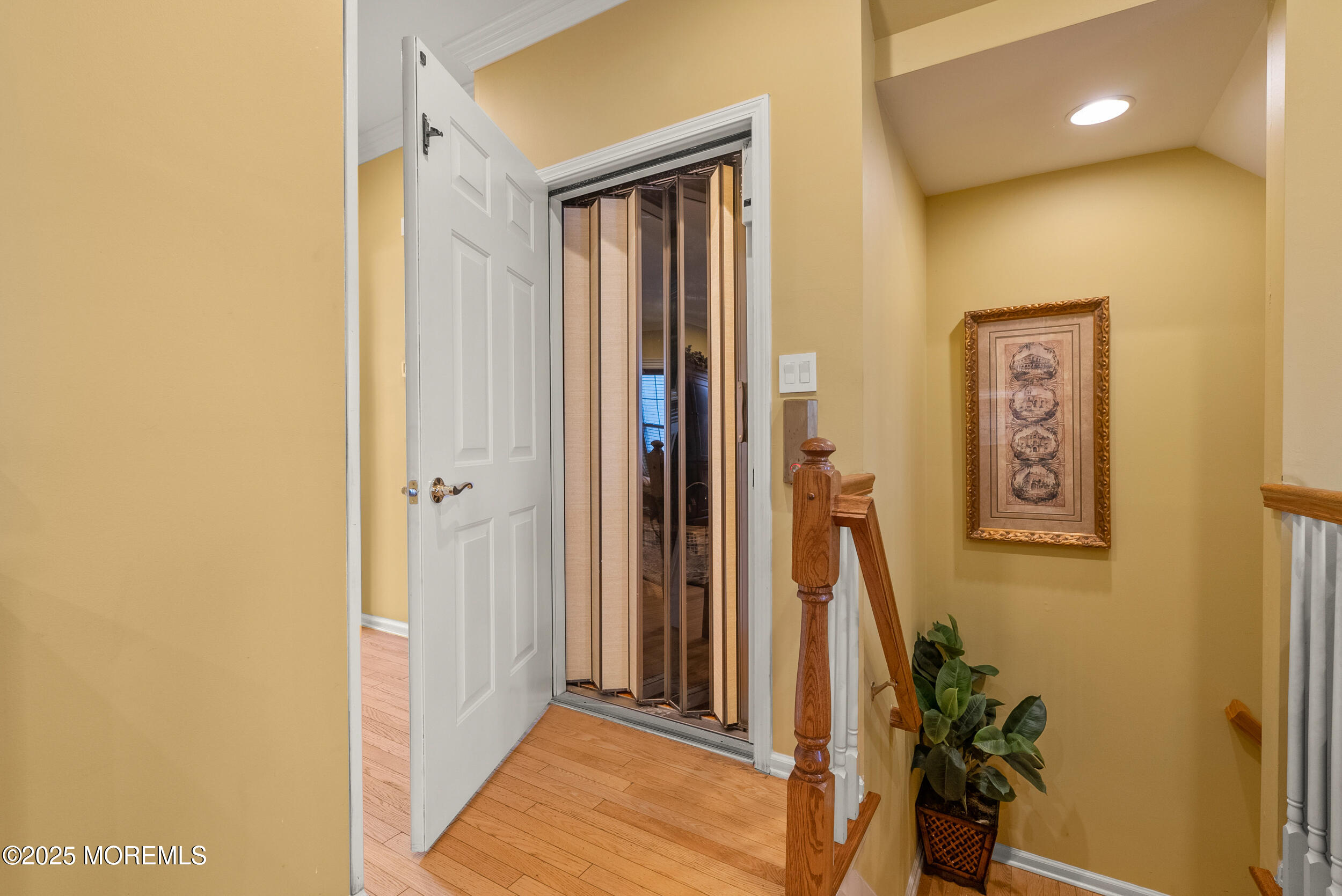 30 W Aspen Way, Aberdeen, New Jersey image 38