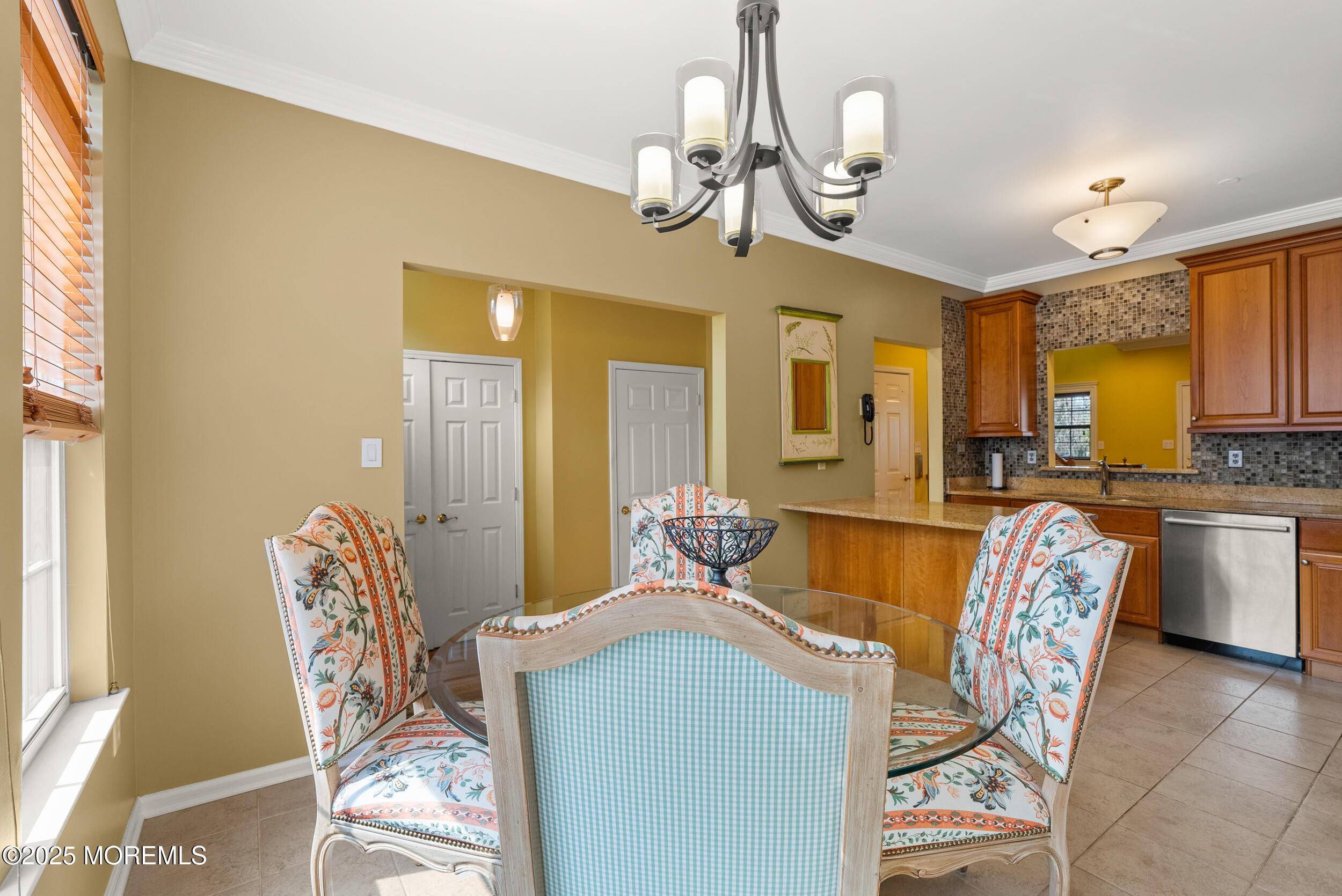 30 W Aspen Way, Aberdeen, New Jersey image 10