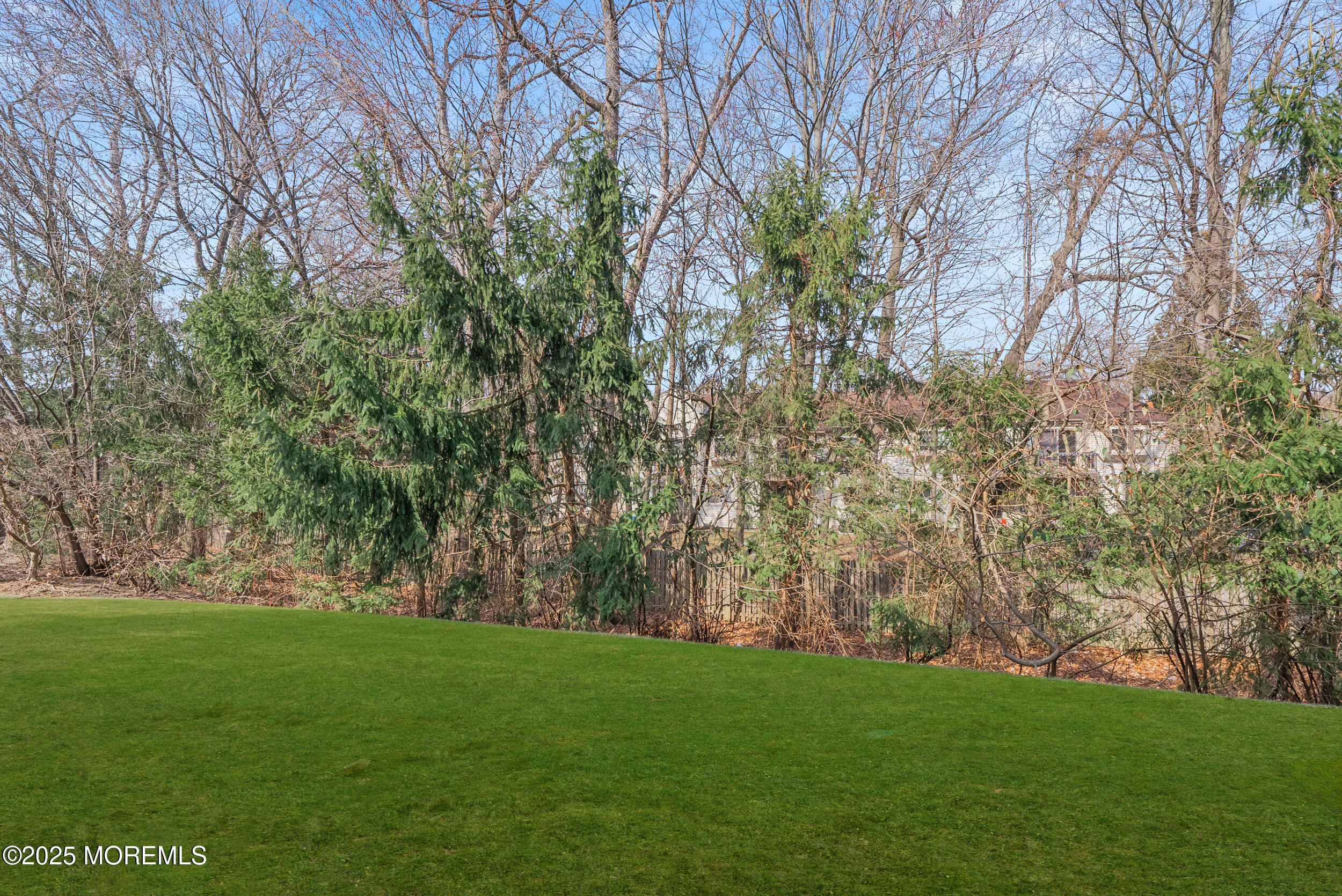 30 W Aspen Way, Aberdeen, New Jersey image 45