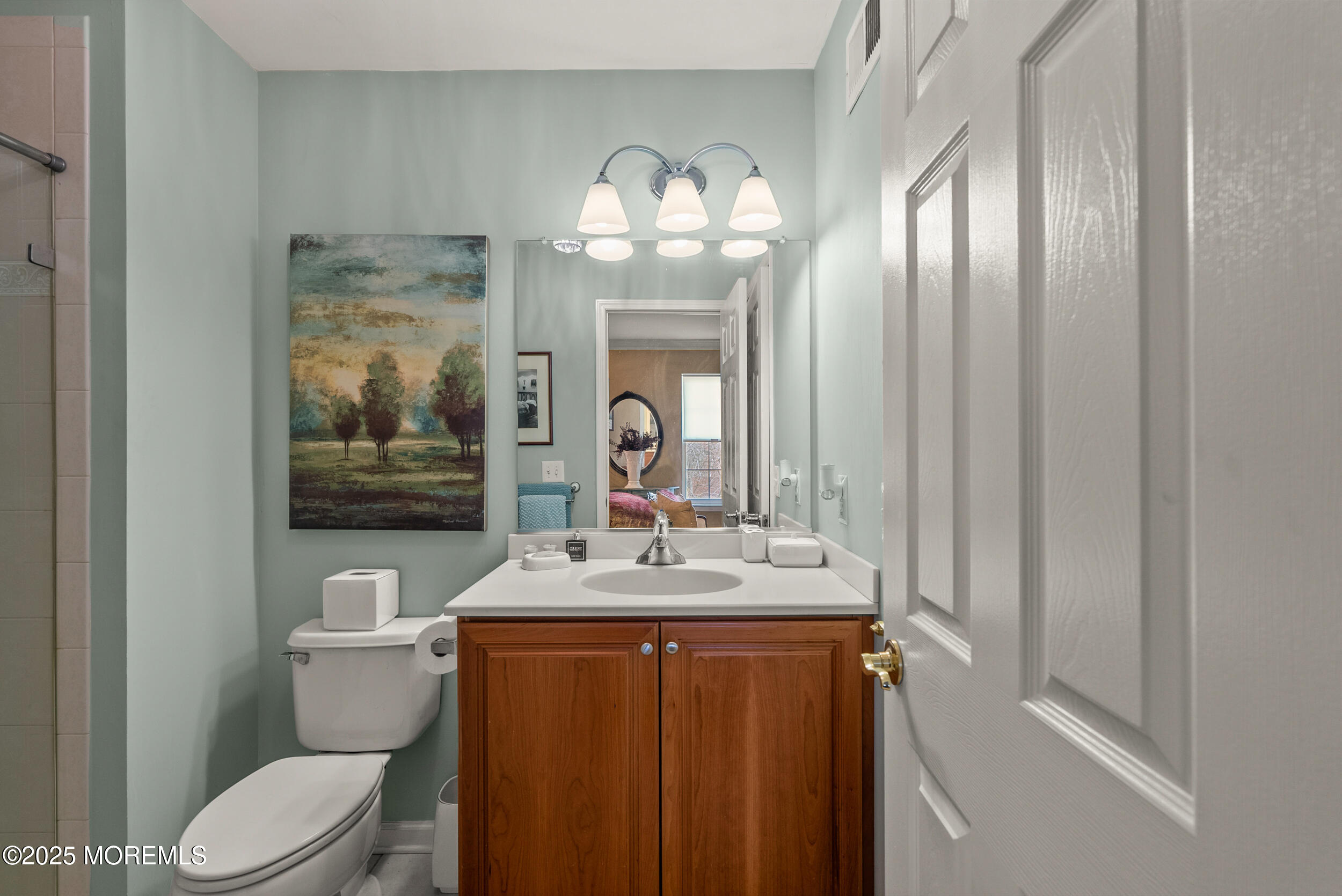 30 W Aspen Way, Aberdeen, New Jersey image 32