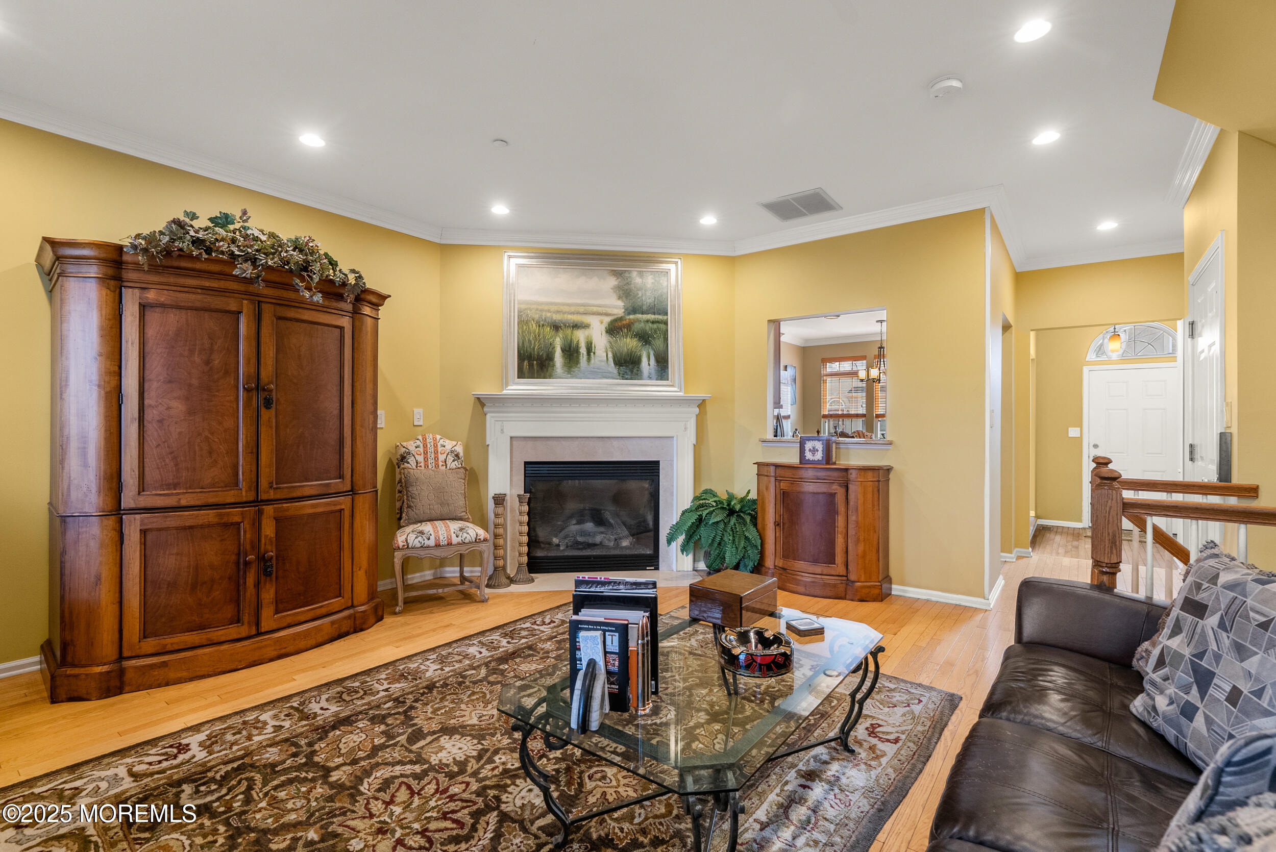 30 W Aspen Way, Aberdeen, New Jersey image 35