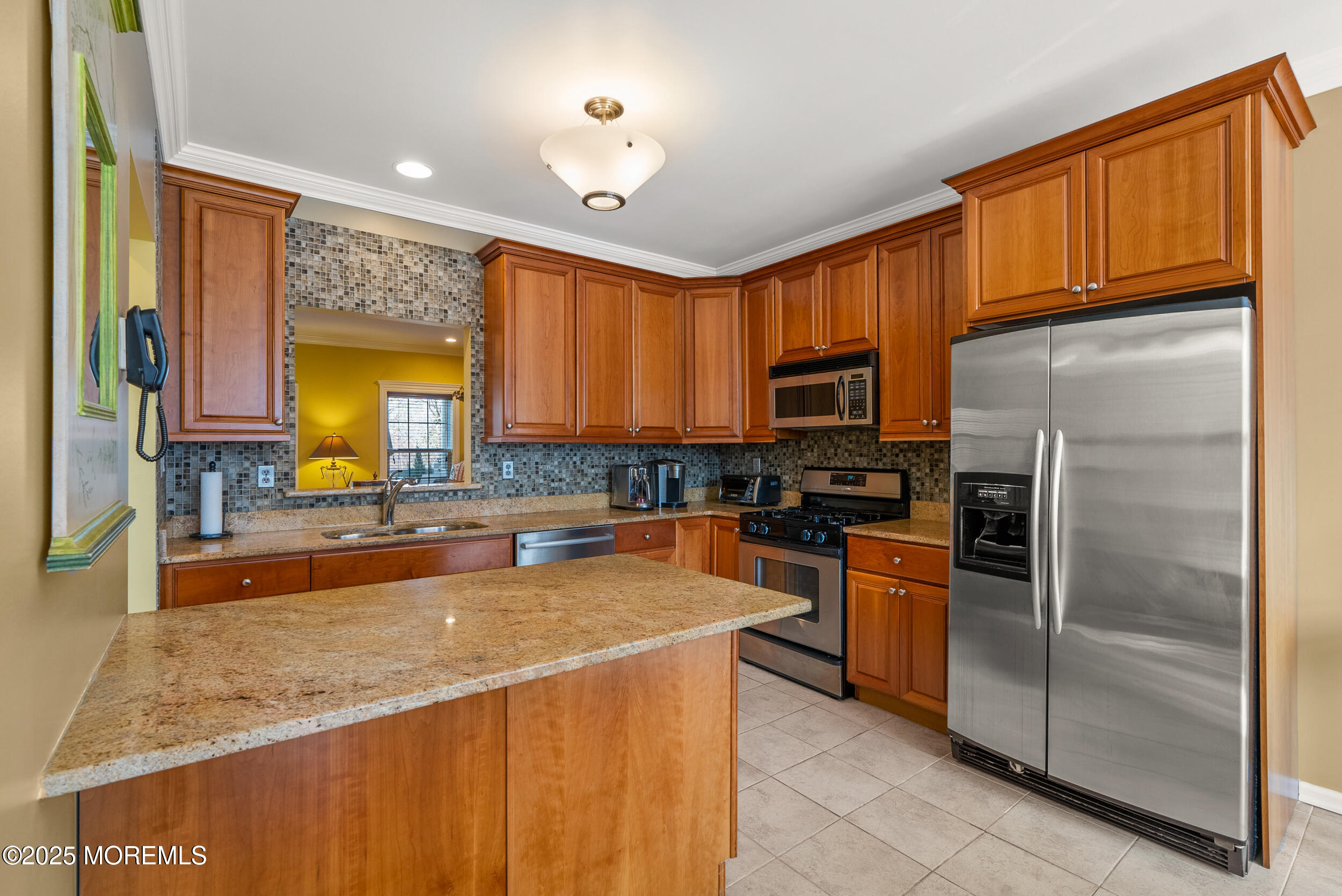 30 W Aspen Way, Aberdeen, New Jersey image 14