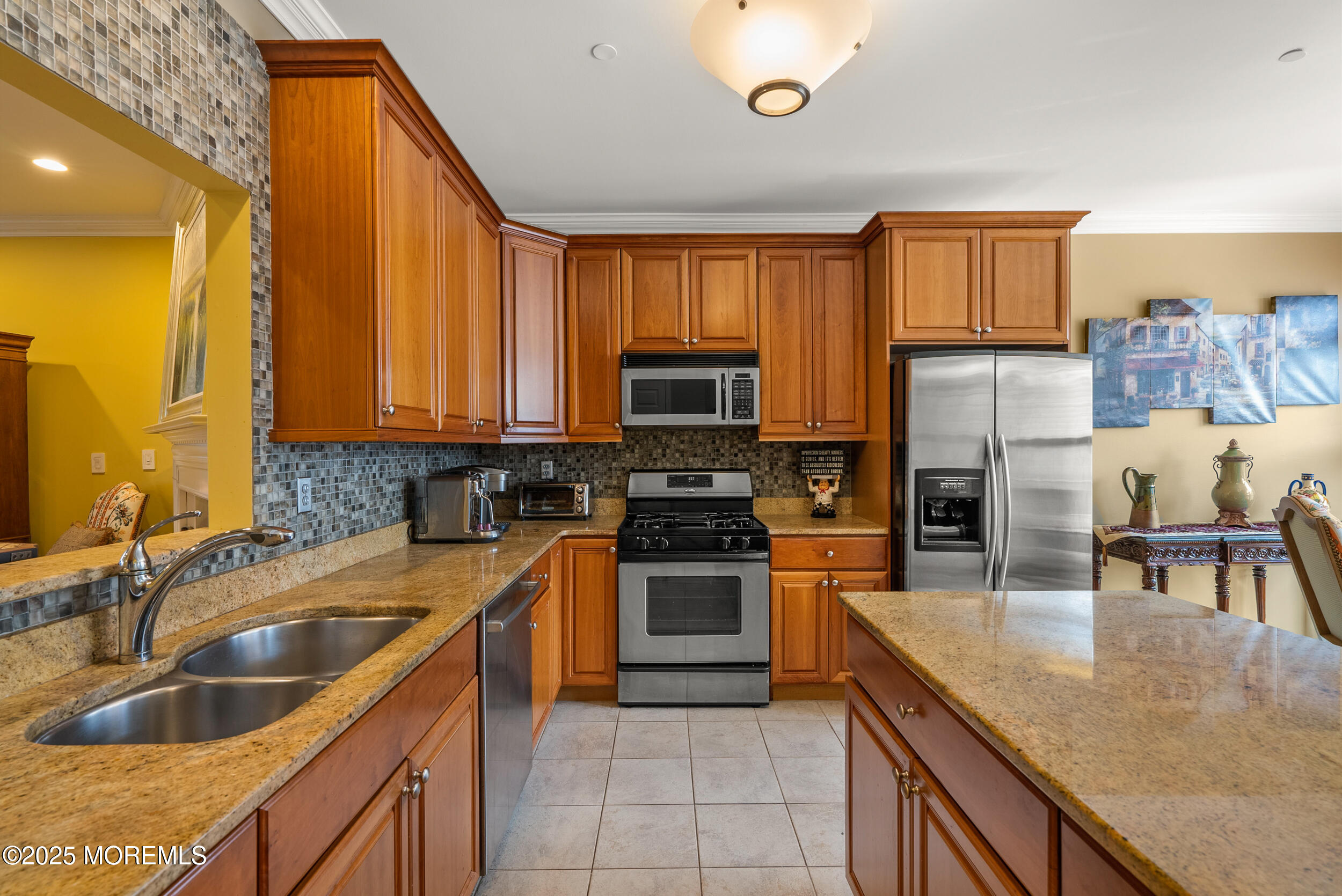 30 W Aspen Way, Aberdeen, New Jersey image 7