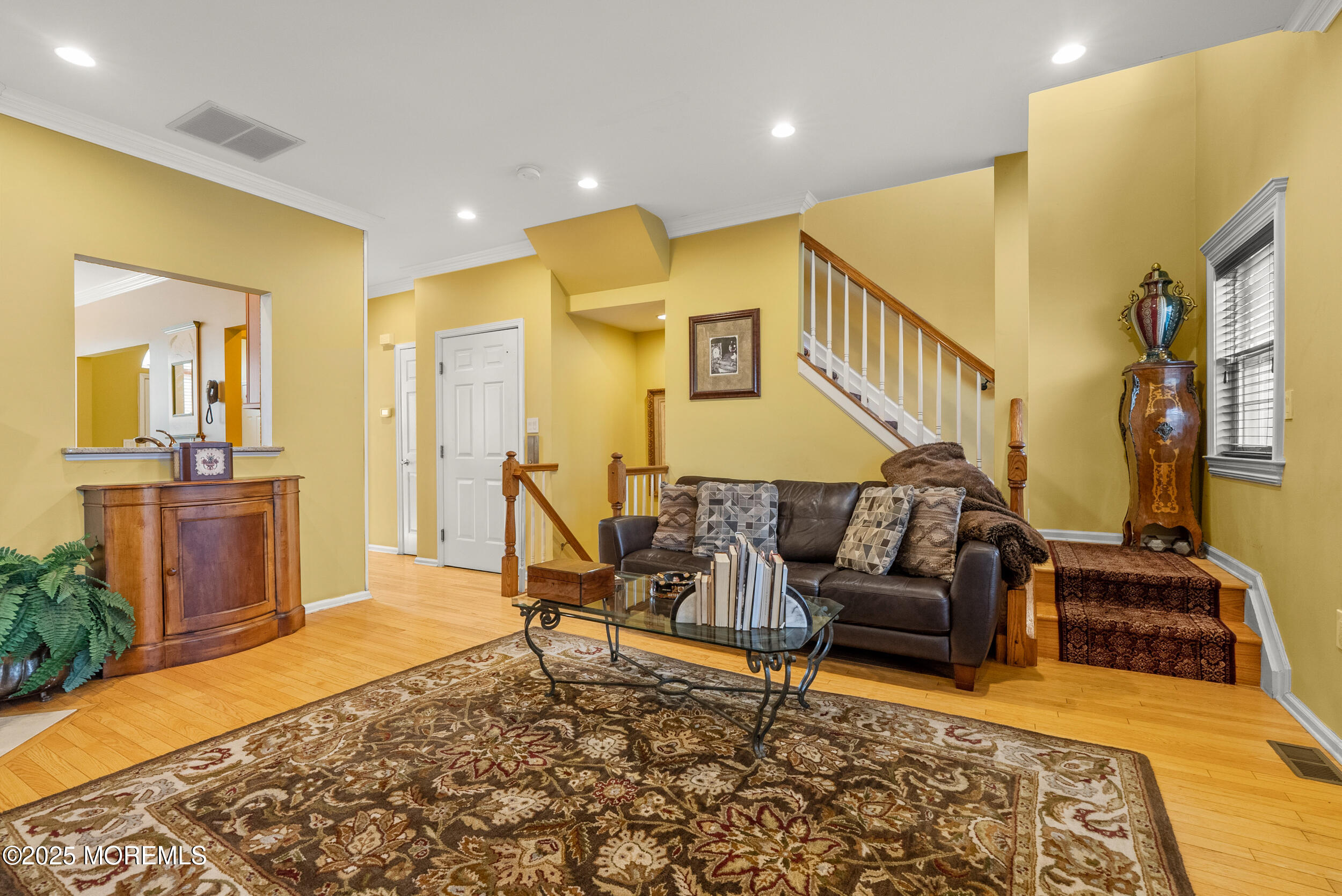30 W Aspen Way, Aberdeen, New Jersey image 15