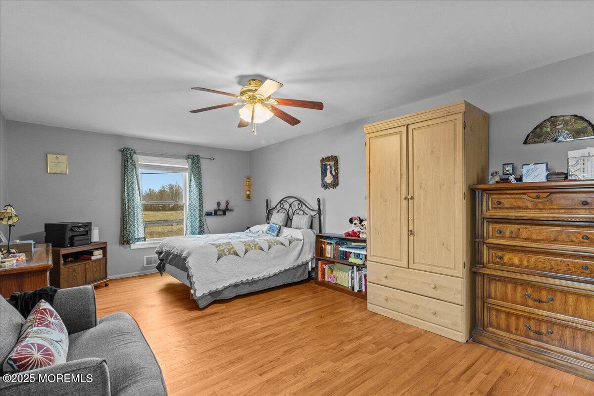 726 Poole Avenue, Hazlet, New Jersey image 19