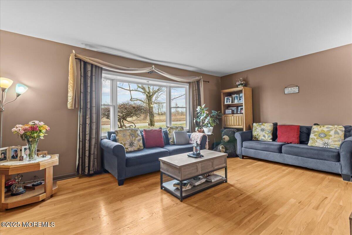 726 Poole Avenue, Hazlet, New Jersey image 49