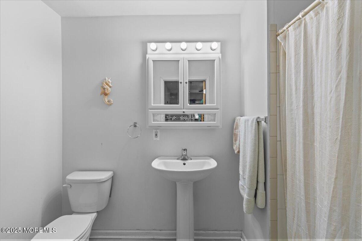 726 Poole Avenue, Hazlet, New Jersey image 31