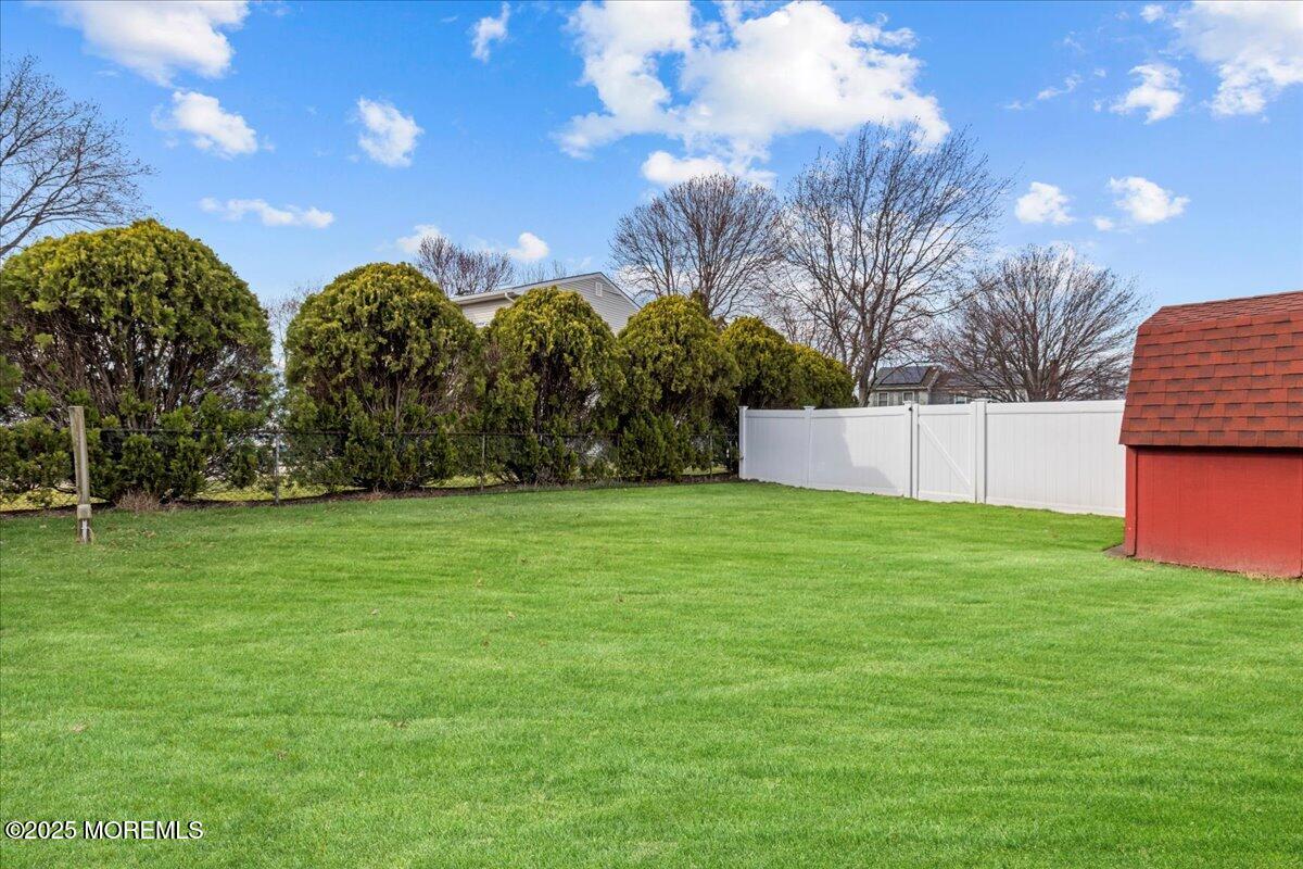 726 Poole Avenue, Hazlet, New Jersey image 39