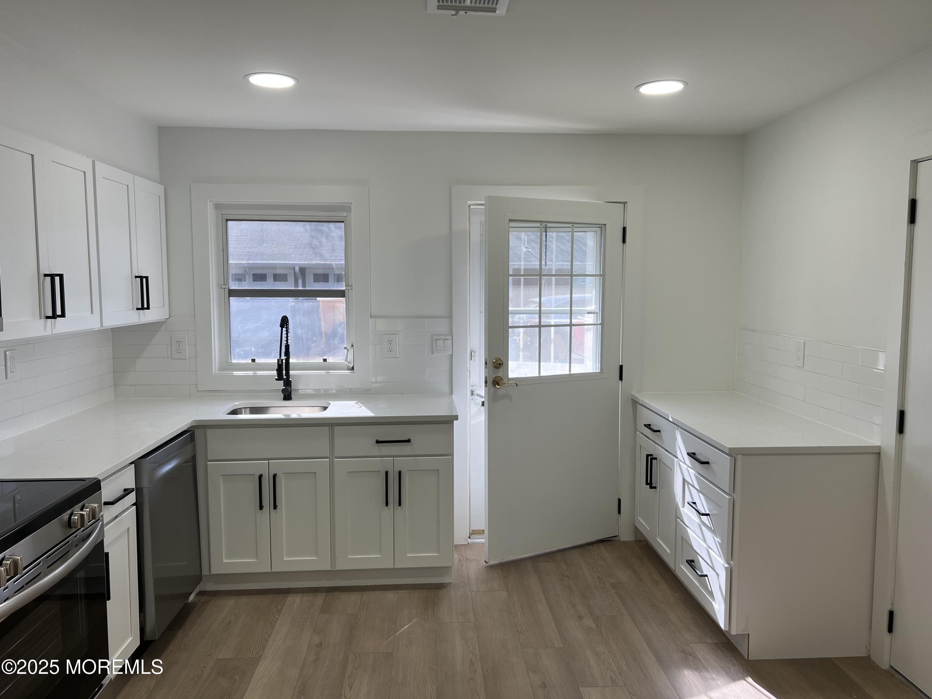 335C Canterbury Court, Lakewood, New Jersey image 2