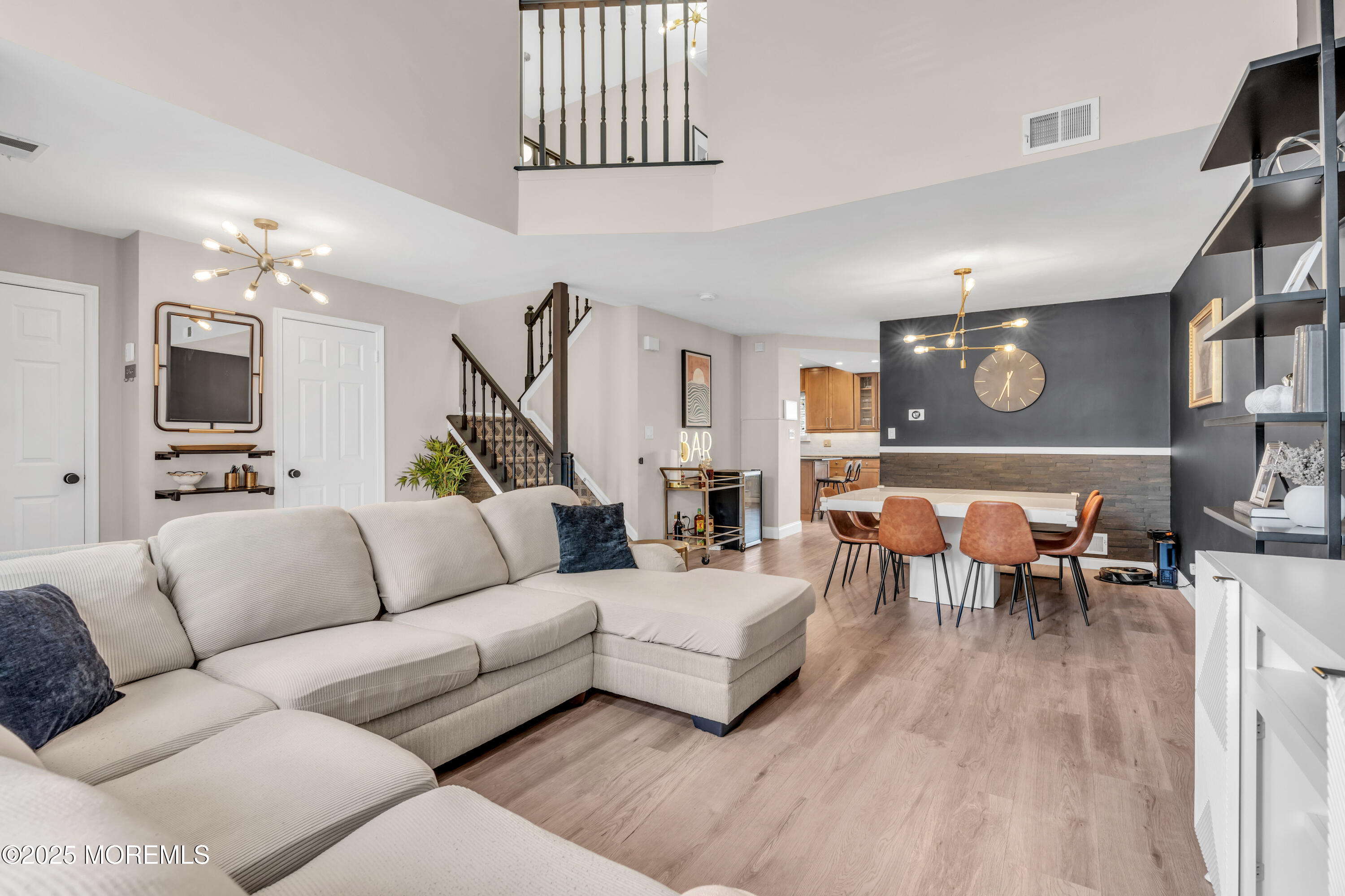 233 Paddington Court 8-3