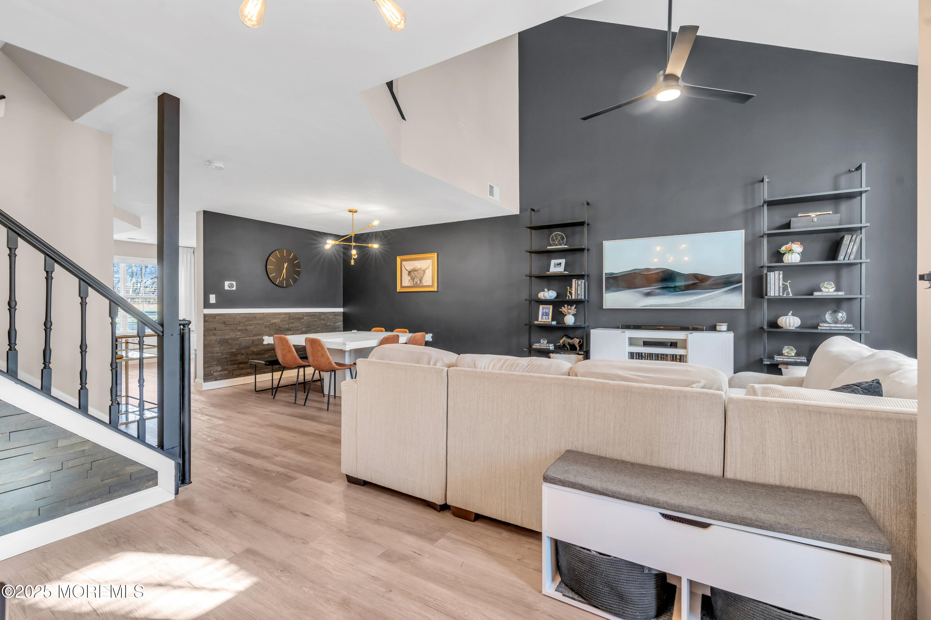 233 Paddington Court 8-3