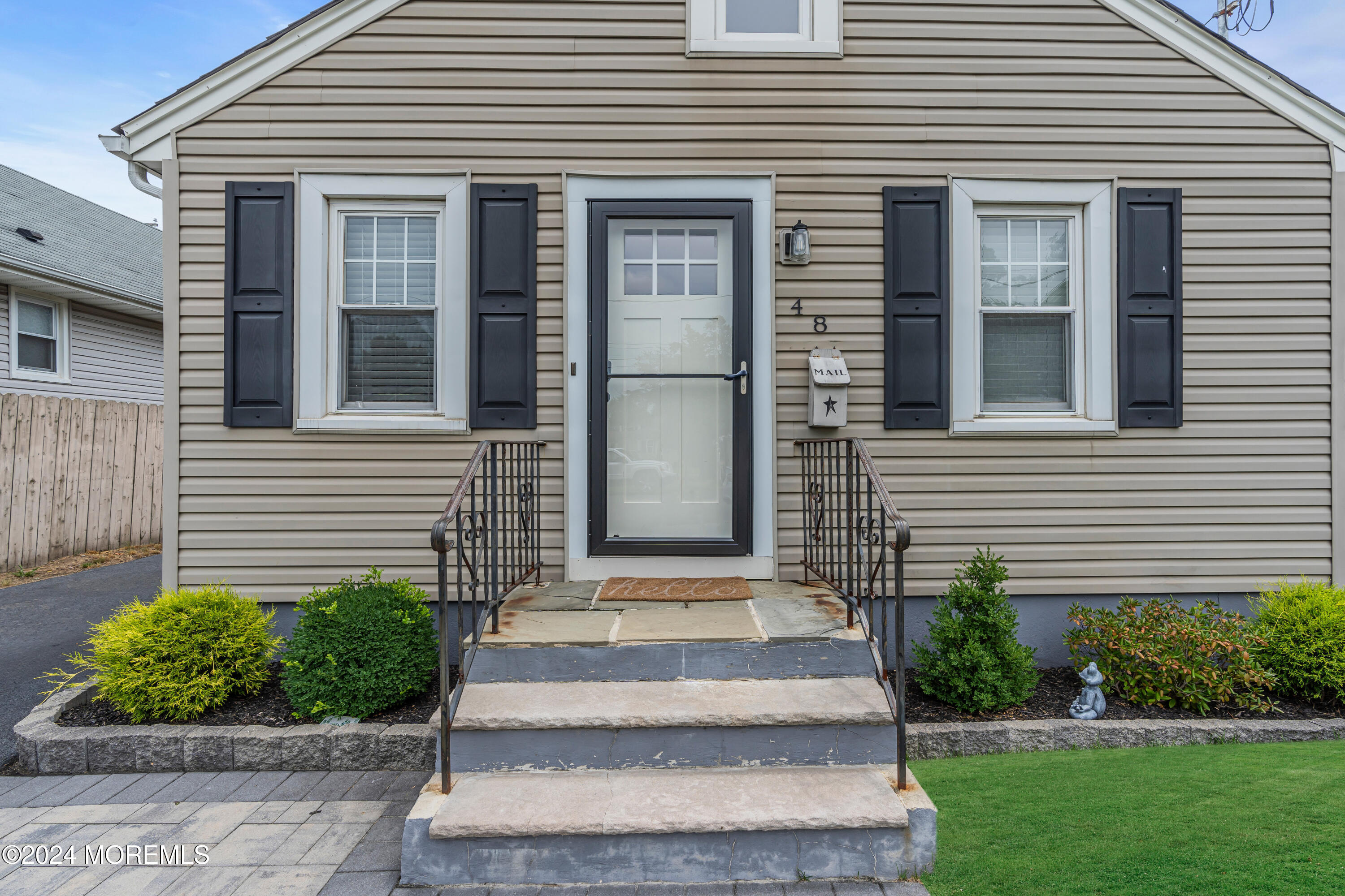 48 Essex Avenue, Hazlet, New Jersey image 4