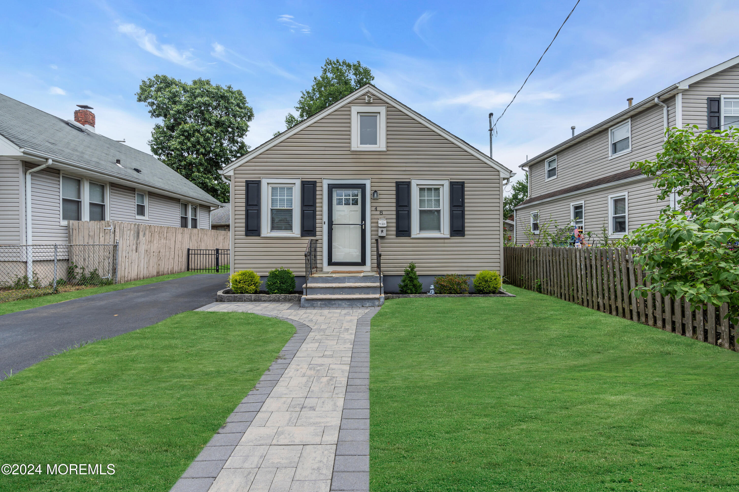 48 Essex Avenue, Hazlet, New Jersey image 3