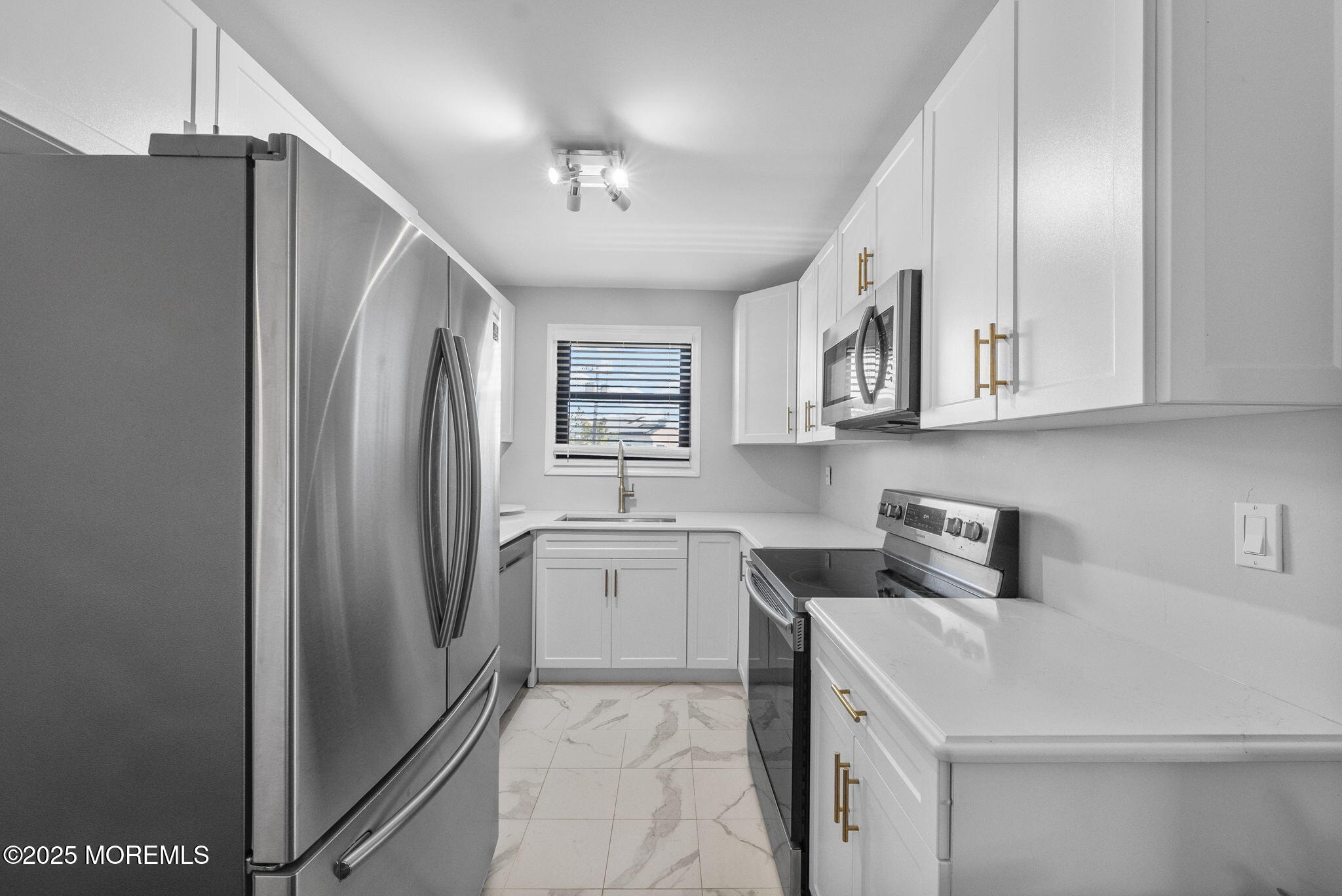 32 Wharfside Drive, Monmouth Beach, New Jersey image 8