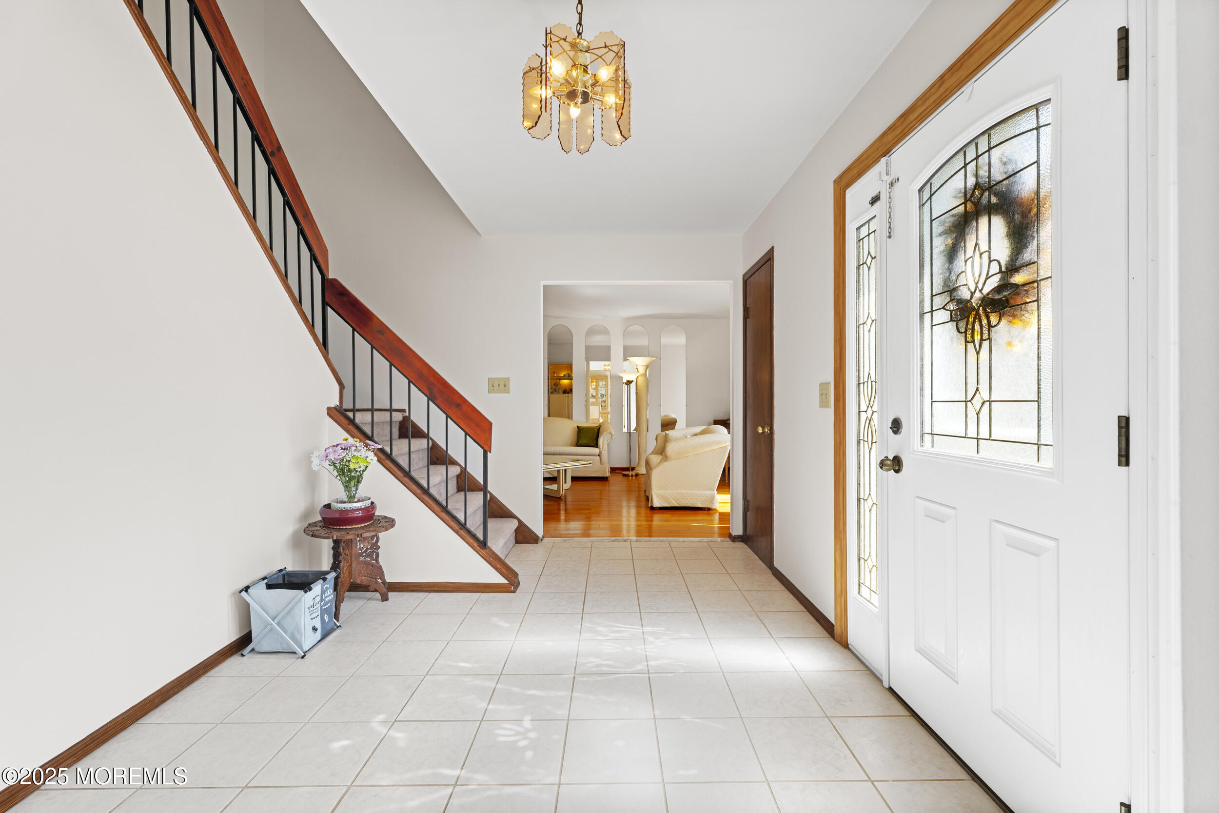 7 Mariposa Place