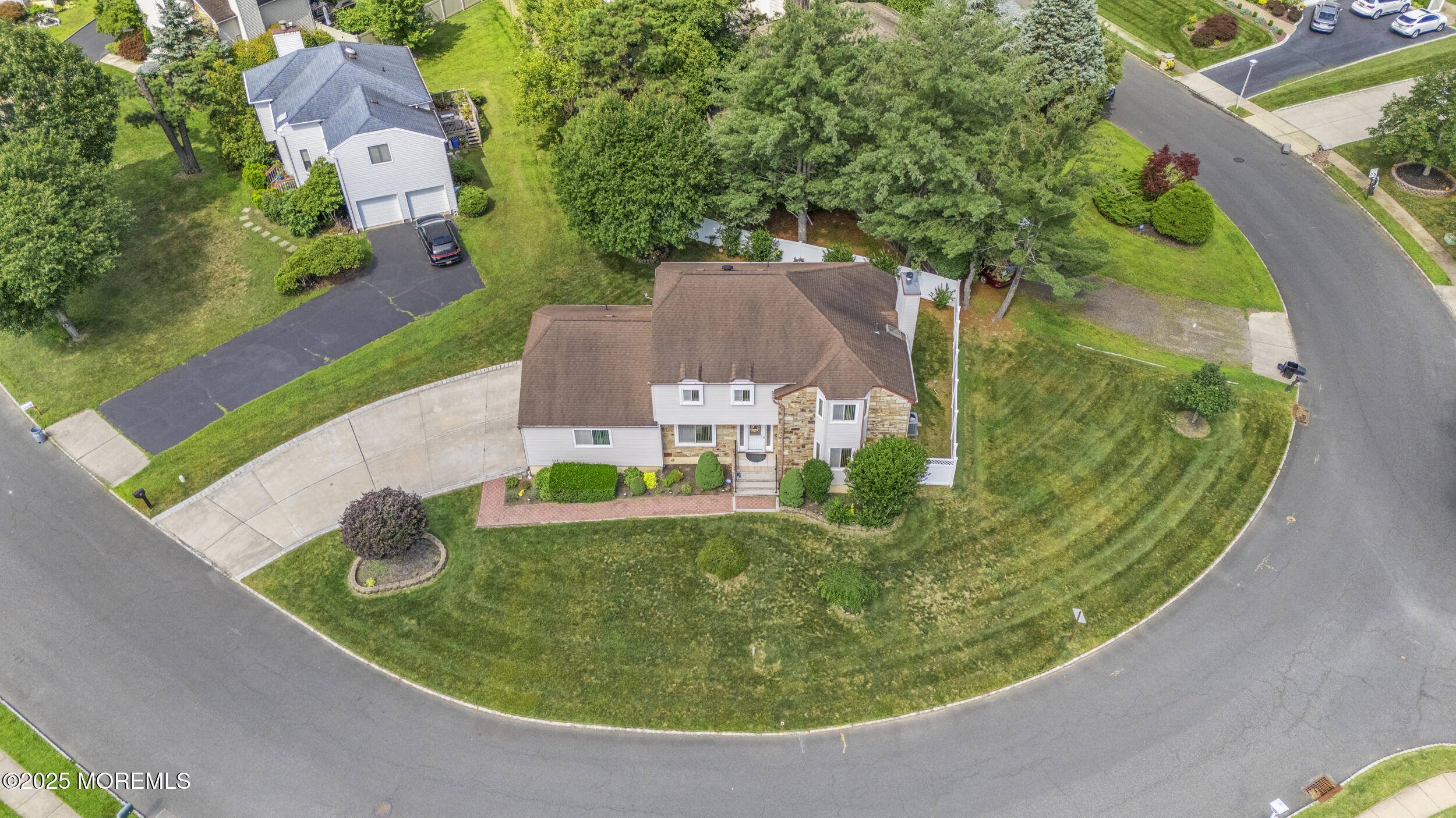 7 Mariposa Place