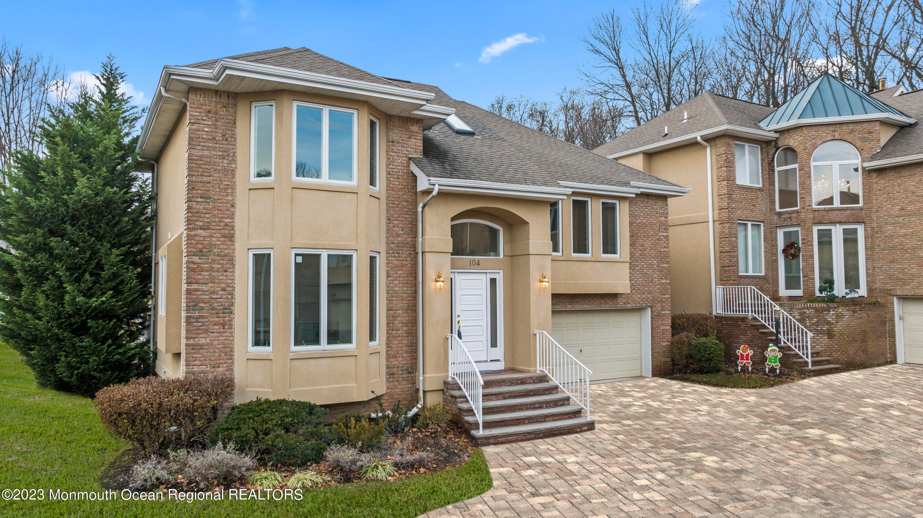 104 Carmel Court - Photo 2