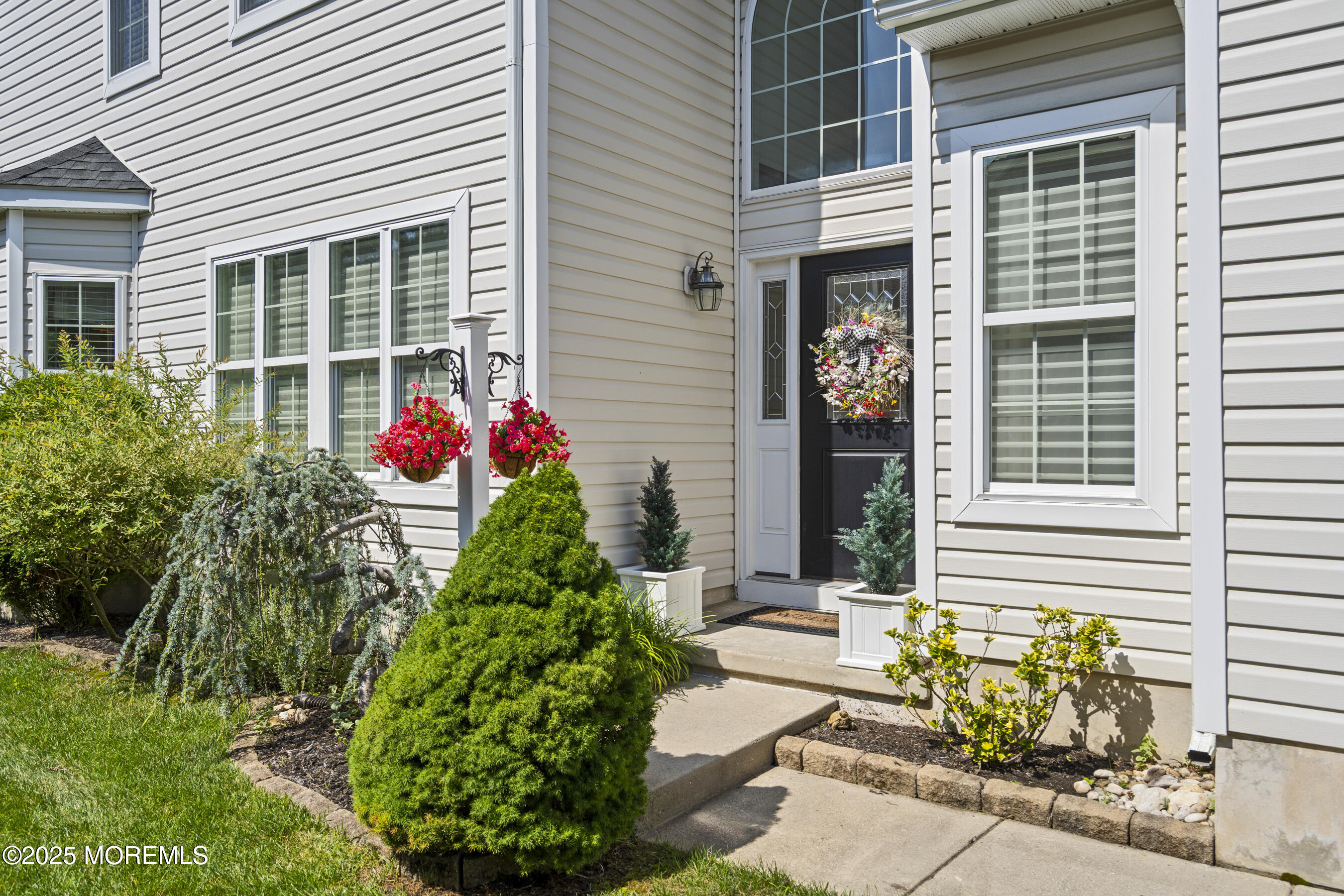 33 Bayville Way