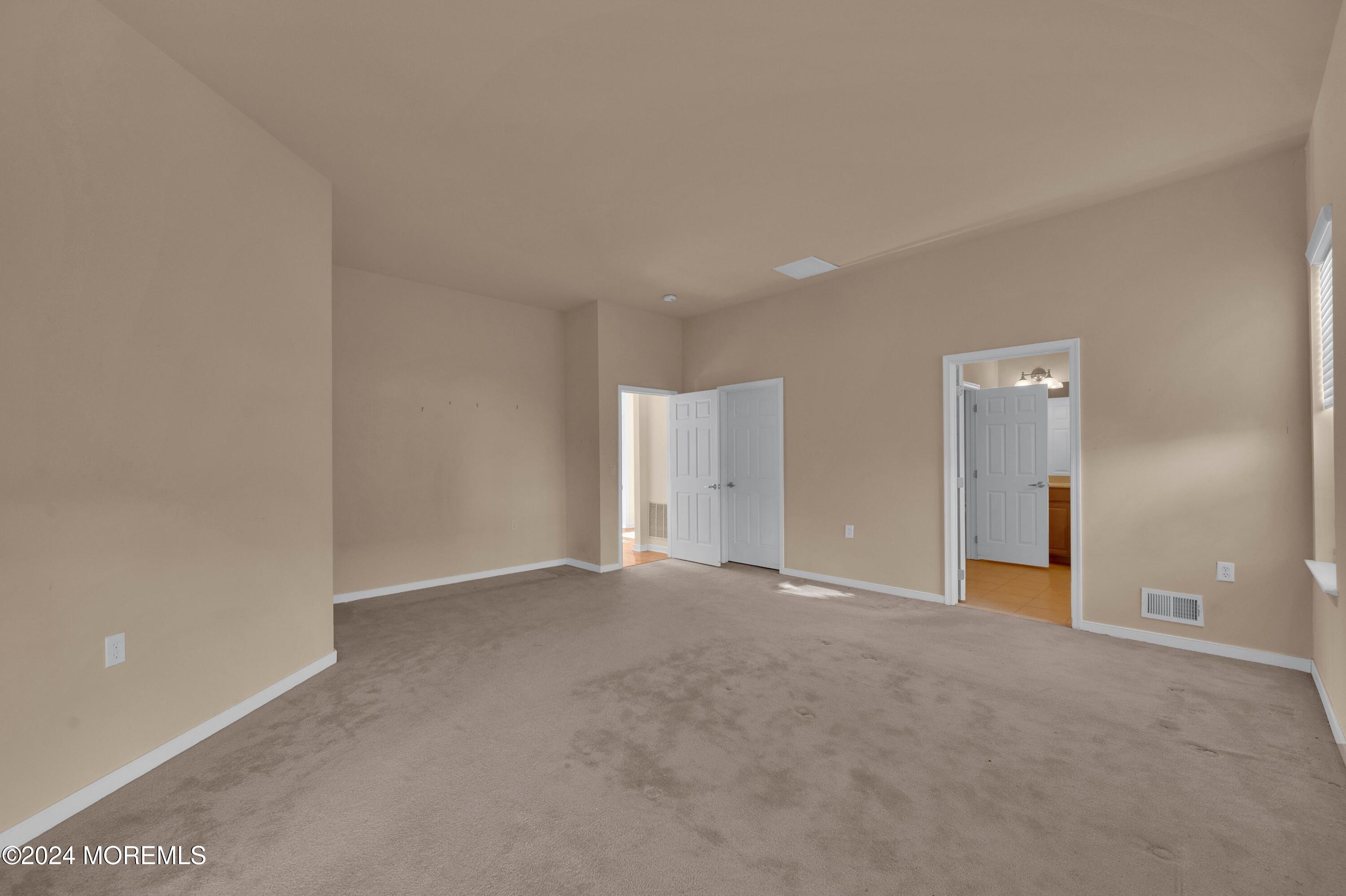 27 E Raphael Lane, Farmingdale, New Jersey image 29