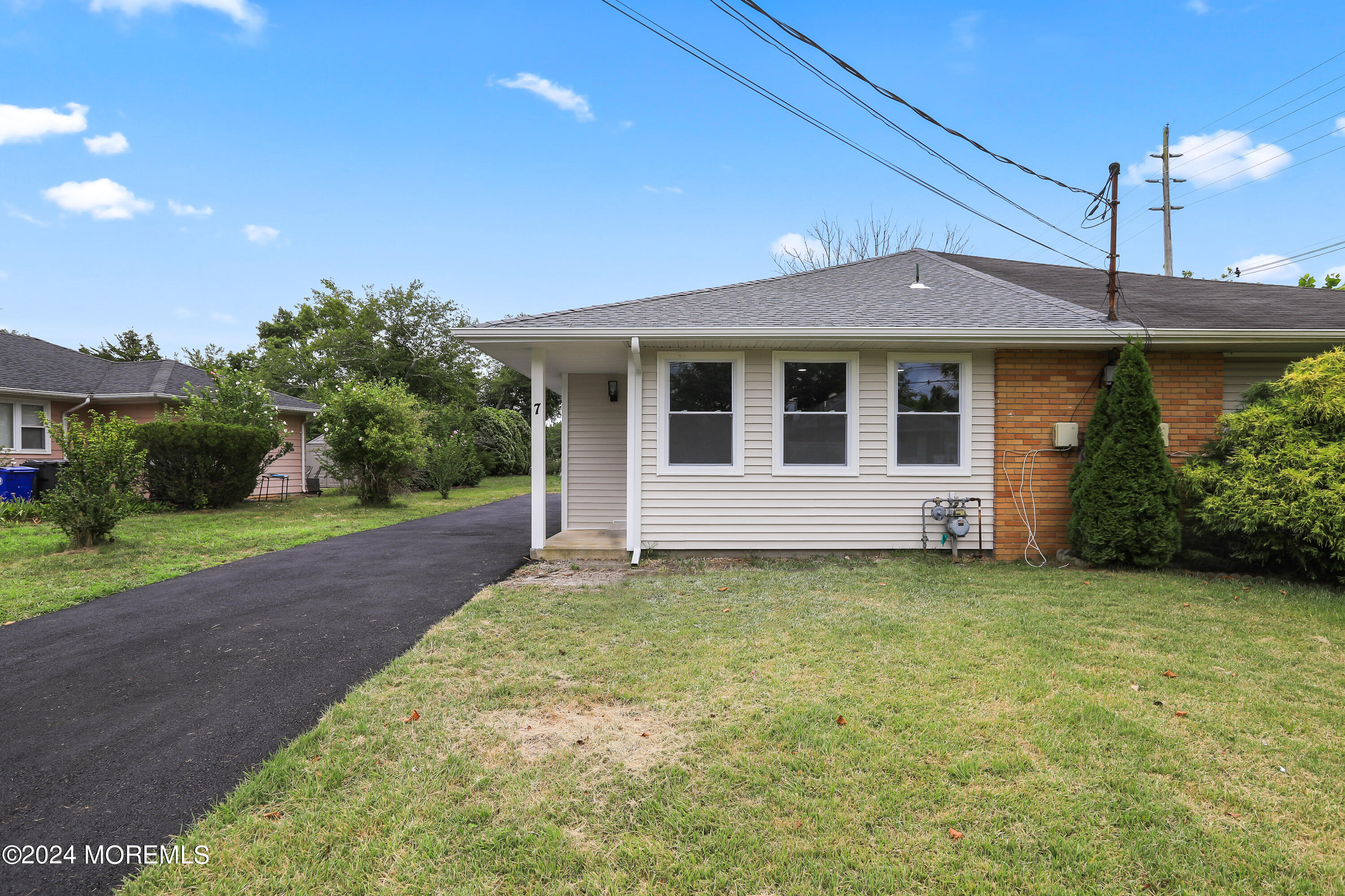 7 St Moritz Place
