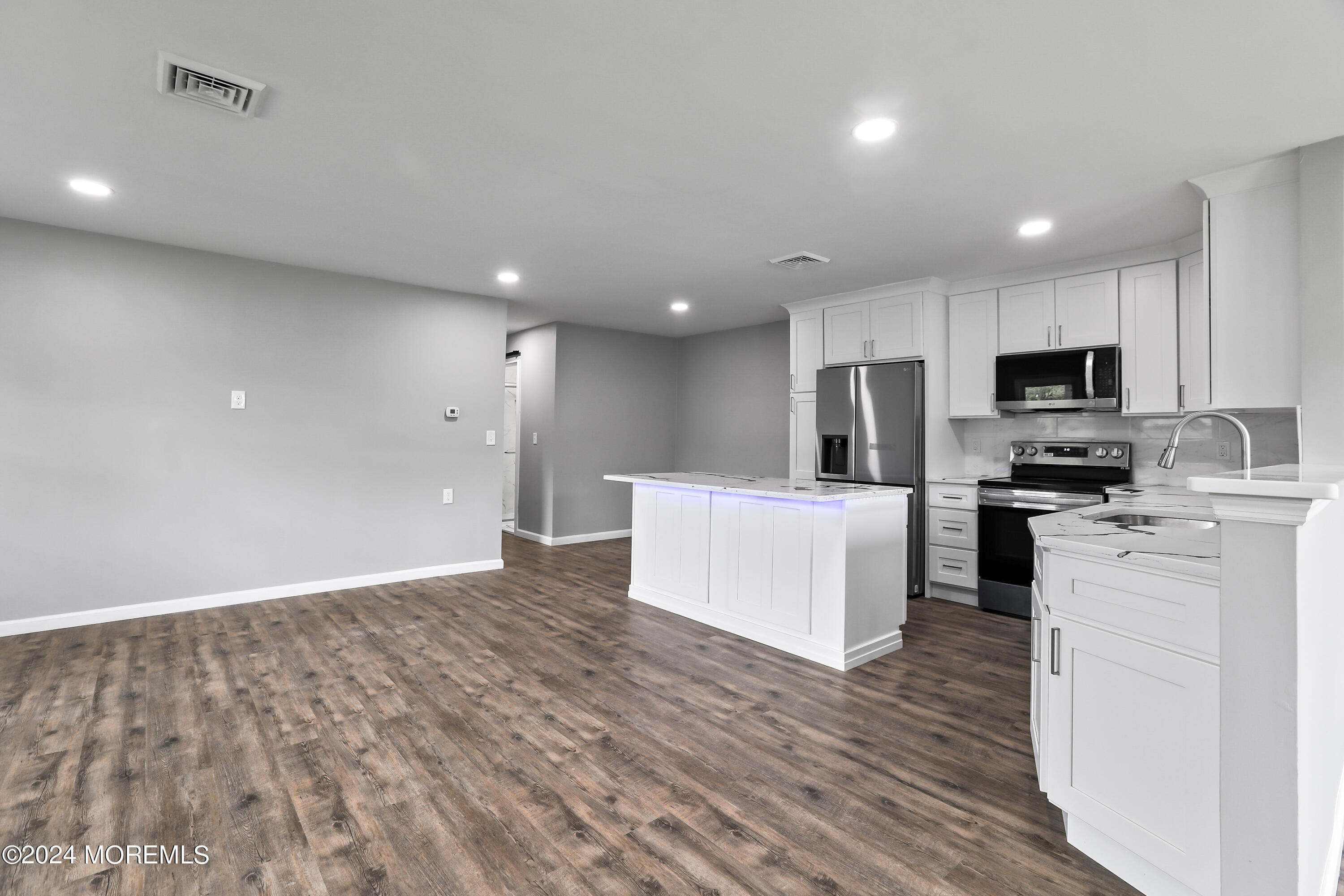 7 St Moritz Place