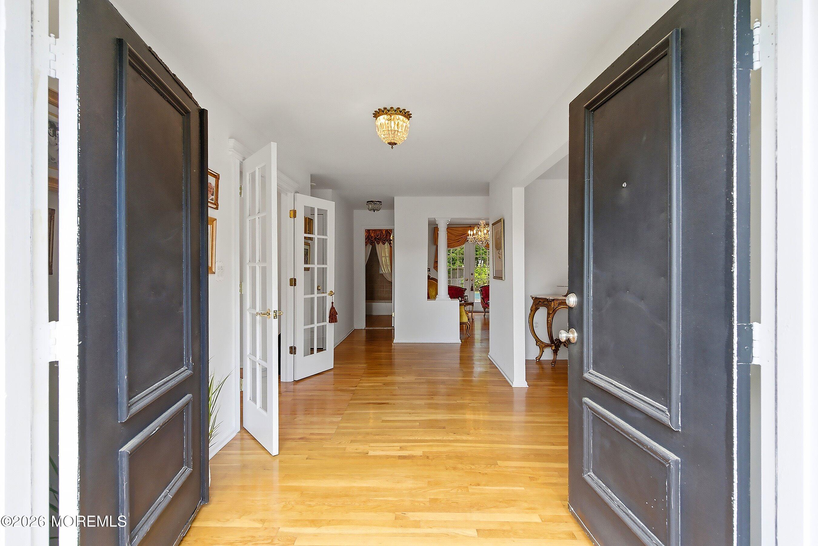 16 N Tunesbrook Drive