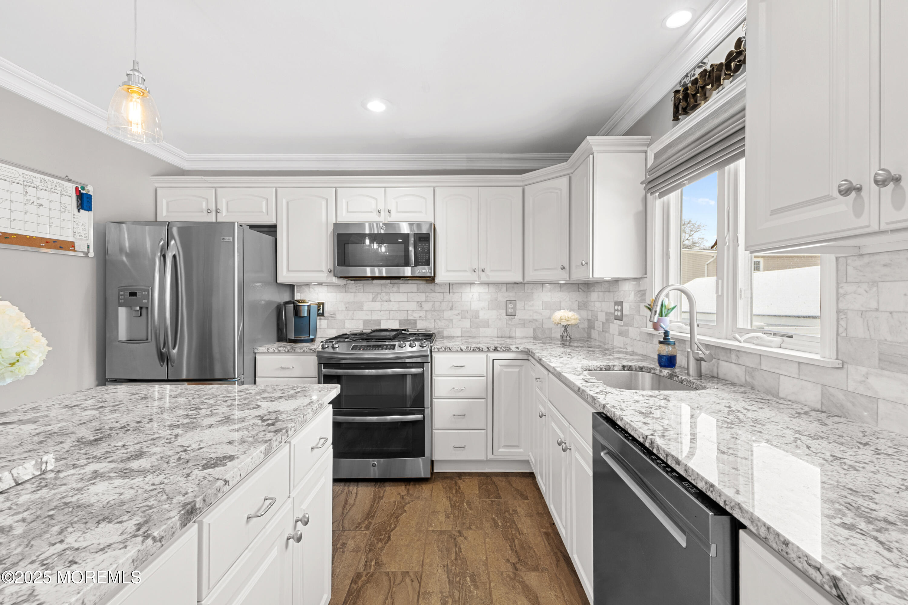 8 Harmony Way, Sewaren, New Jersey image 9
