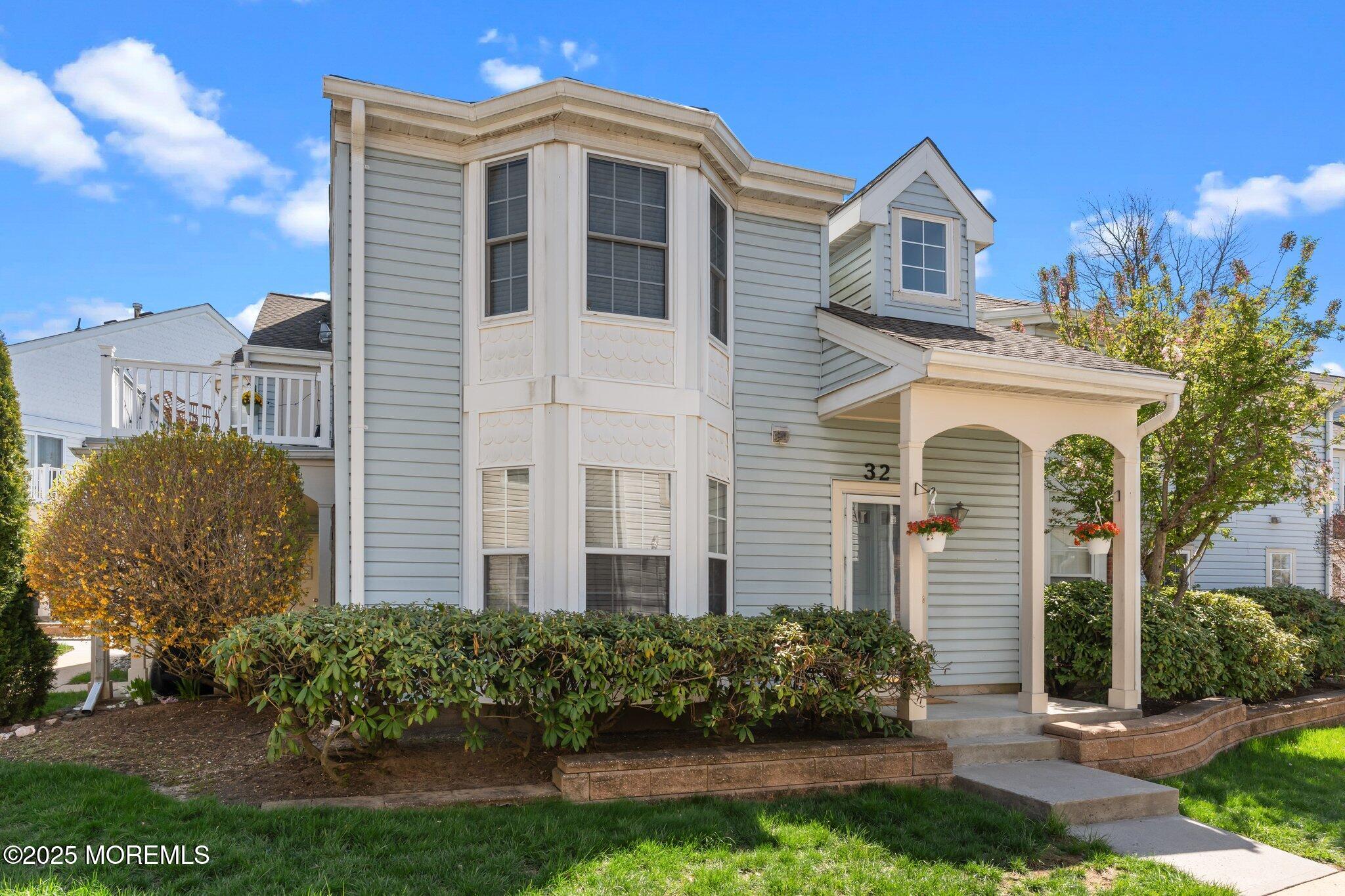 32 Tulip Lane, Freehold, New Jersey image 3