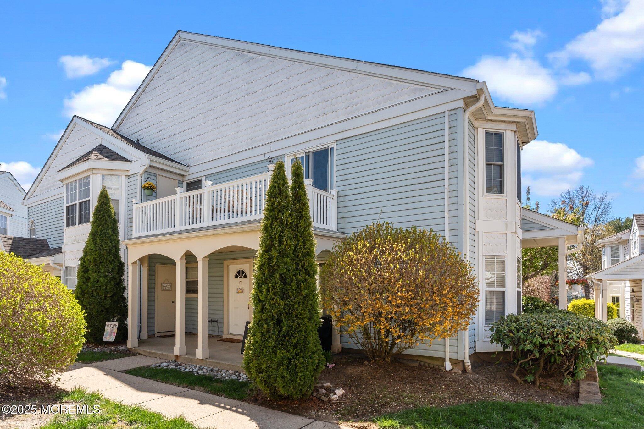 32 Tulip Lane, Freehold, New Jersey image 2